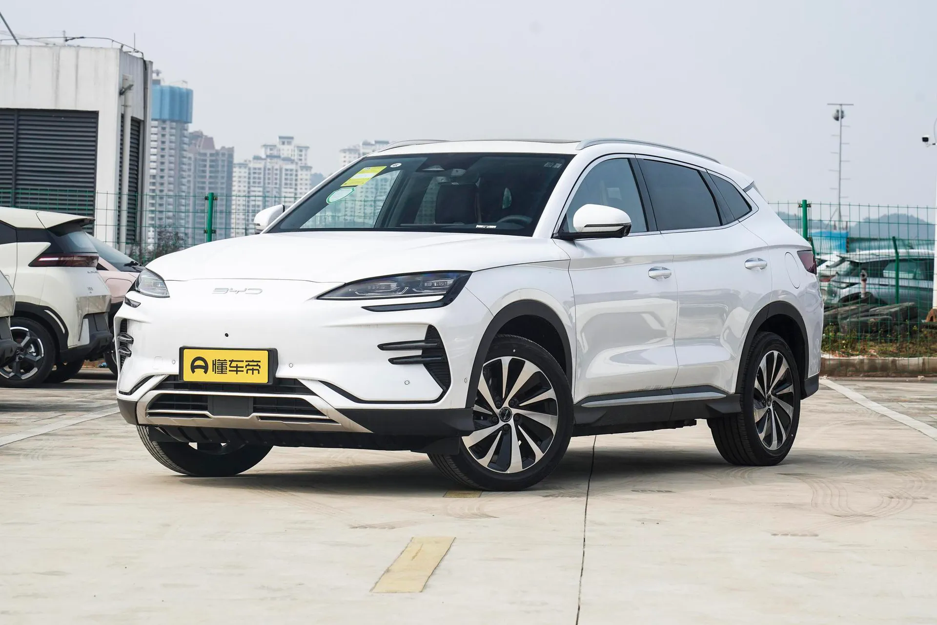  Song Plus EV Glory 605 KM Flagship PLUS