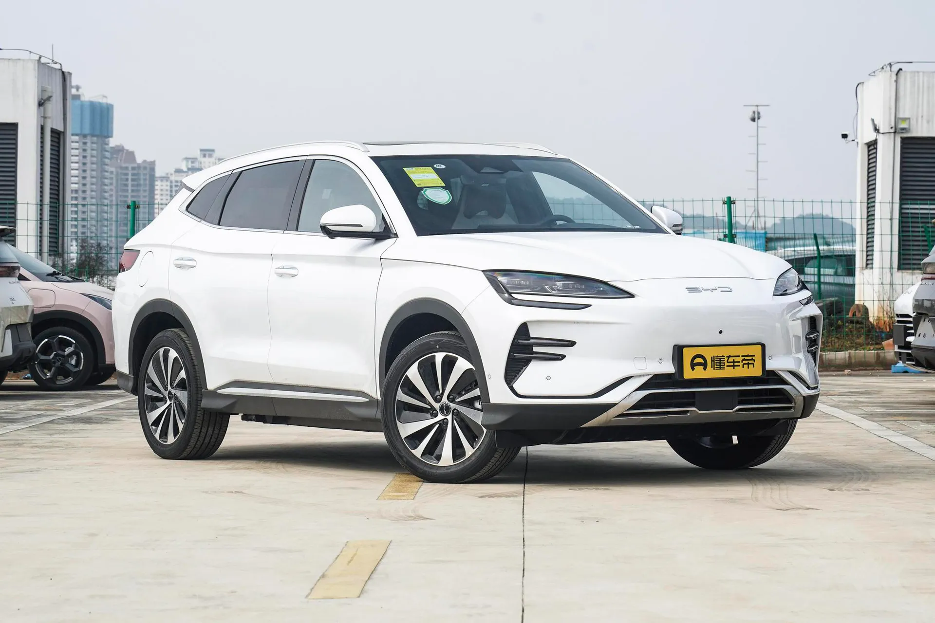  Song Plus EV Glory 605 KM Flagship PLUS