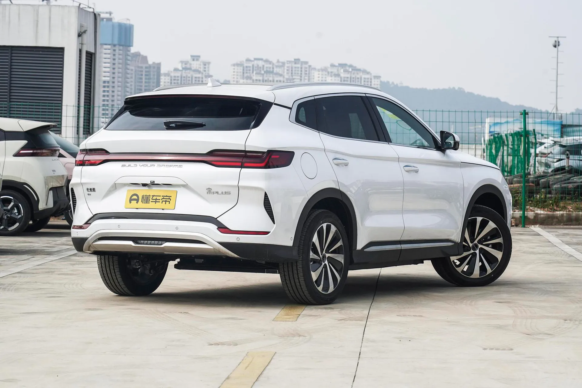  Song Plus EV Glory 605 KM Flagship PLUS