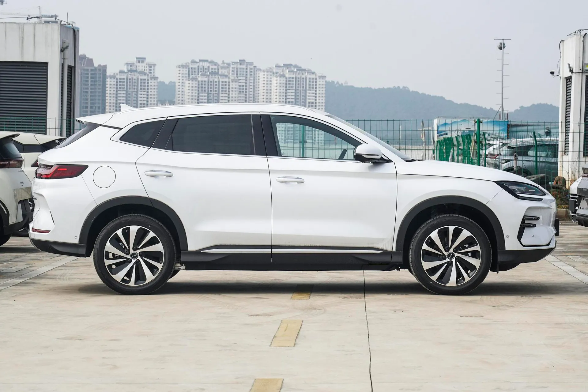  Song Plus EV Glory 605 KM Flagship PLUS