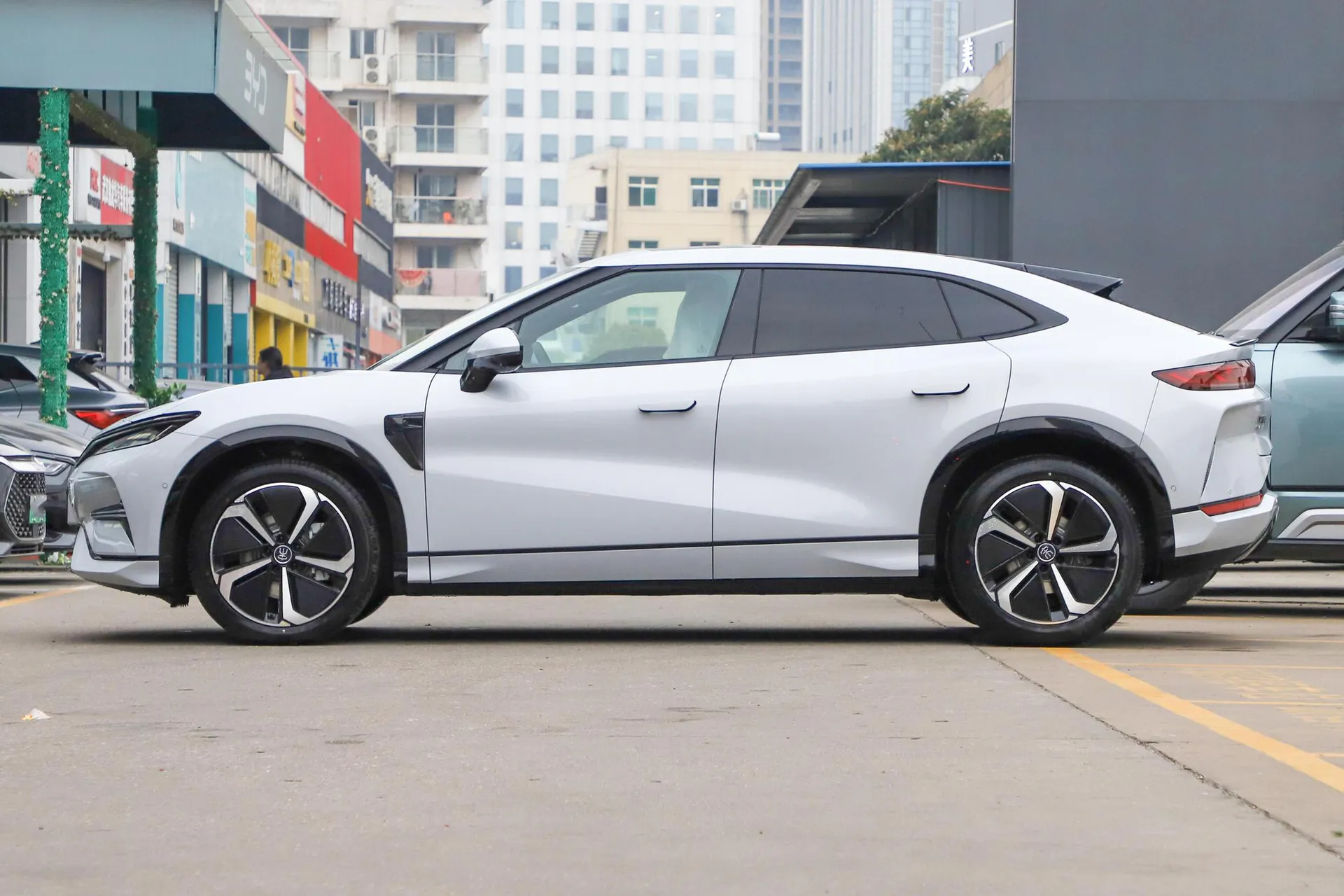  Song L Smart Driving 662 KM Beyond