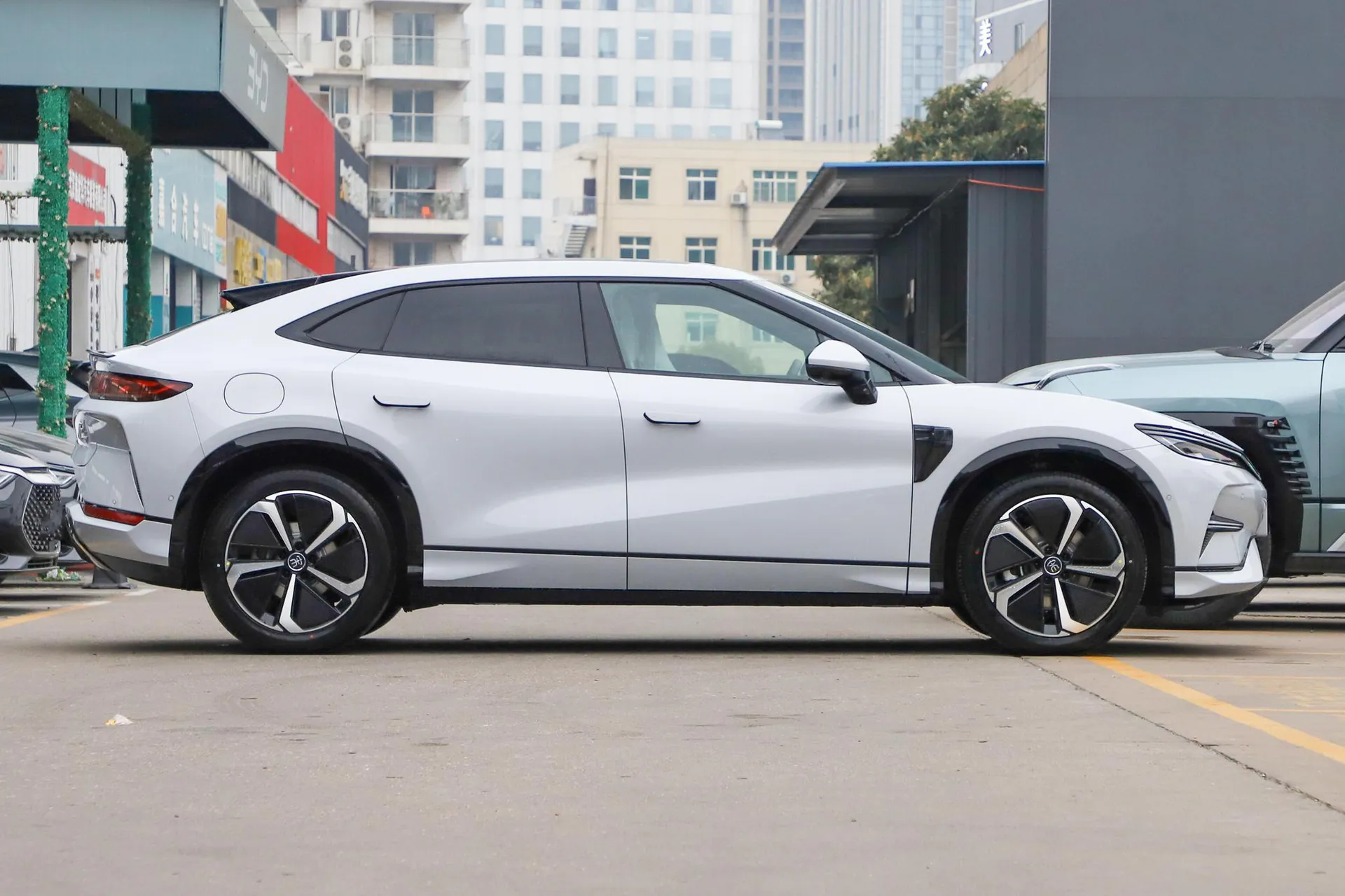  Song L Smart Driving 662 KM Beyond
