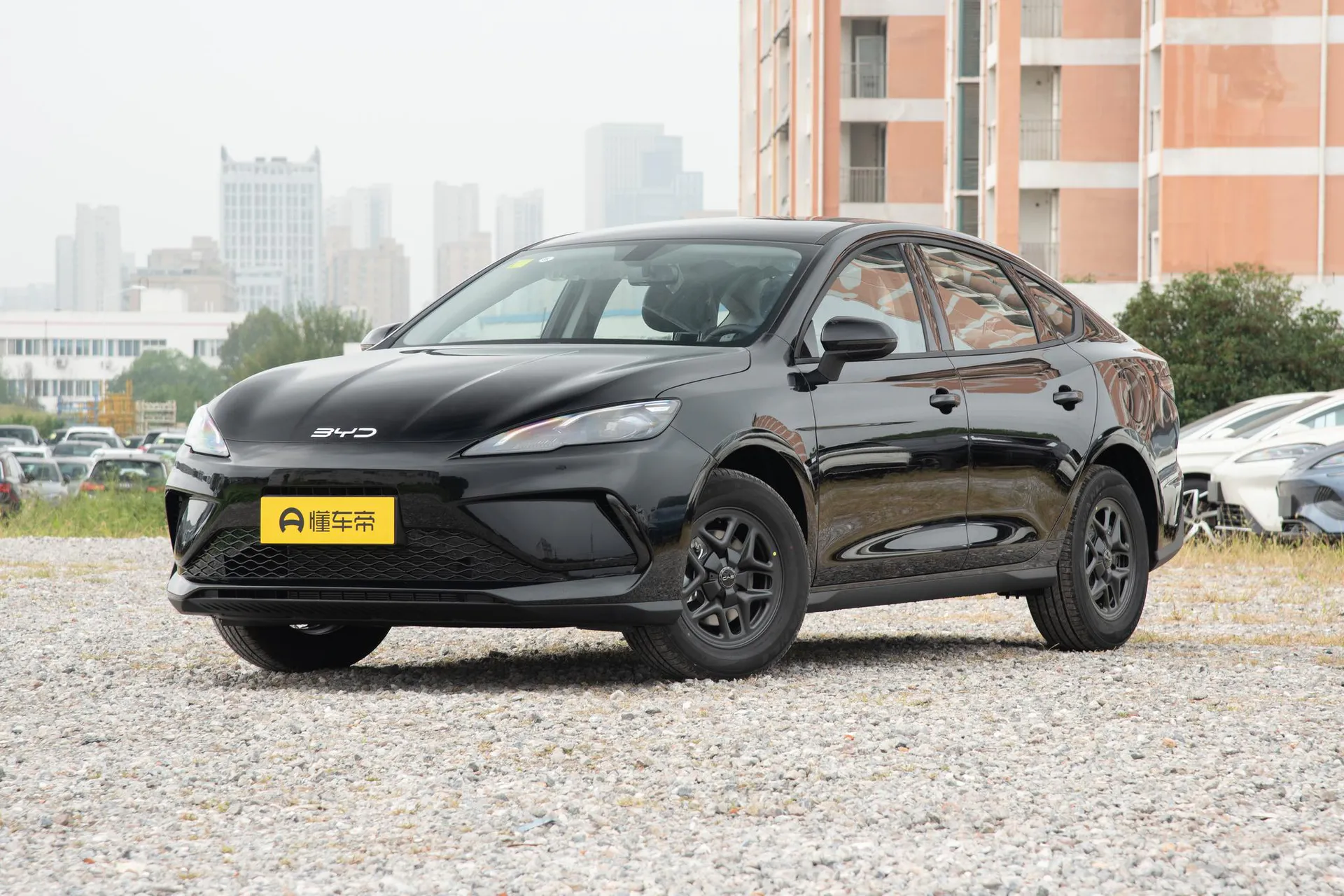 Седан BYD Seal 05 DM-i 128 KM Luxury (2026)