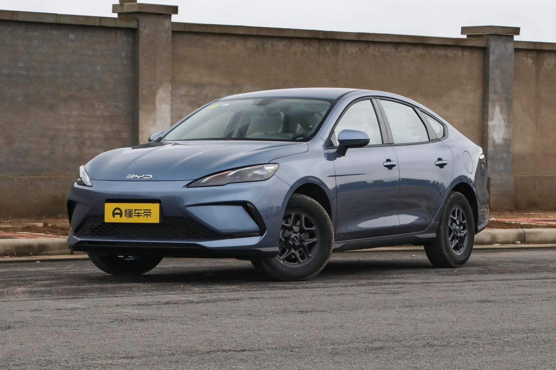  Seal 05 DM-i 128 KM Luxury