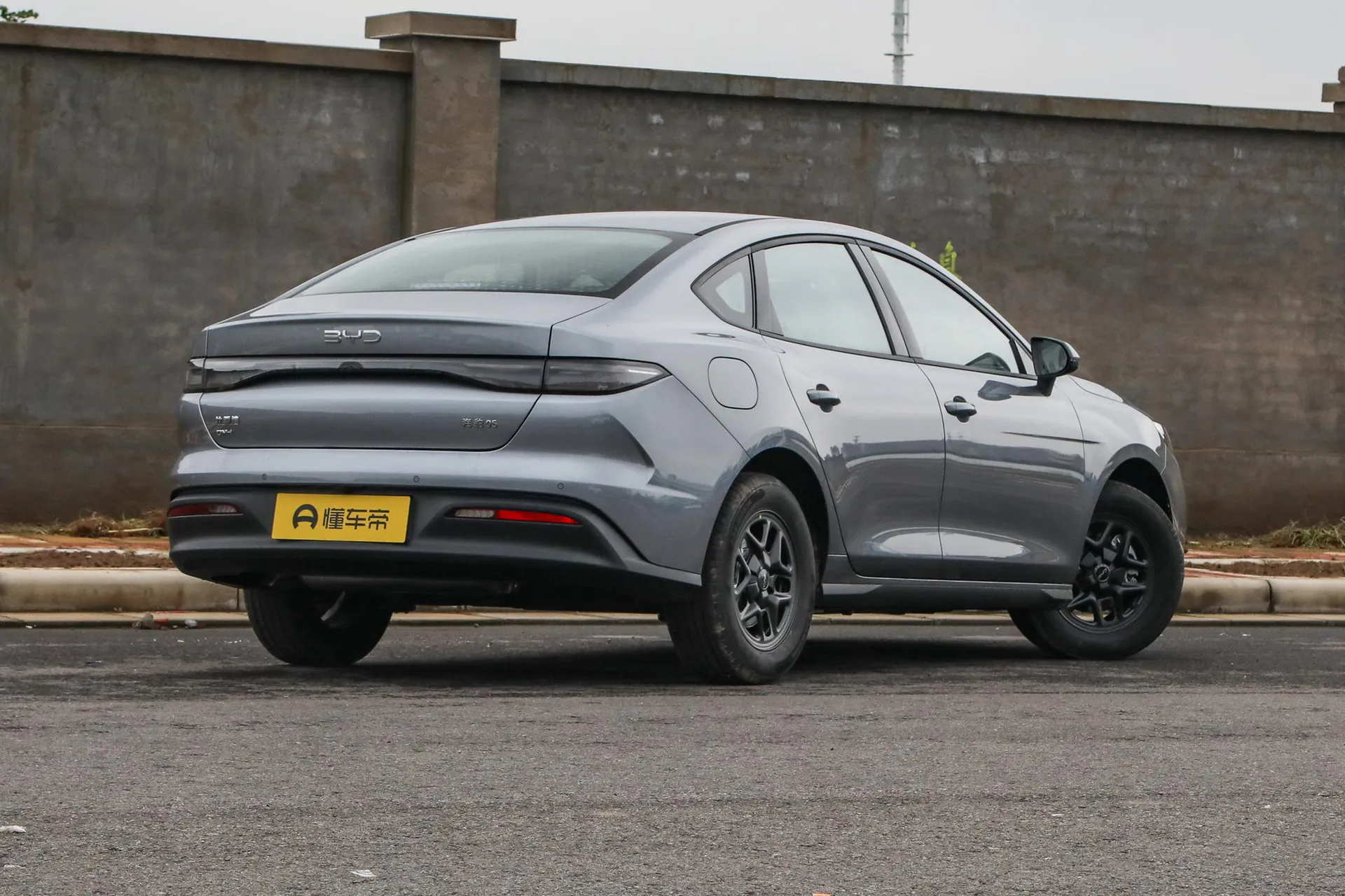  Seal 05 DM-i 128 KM Luxury