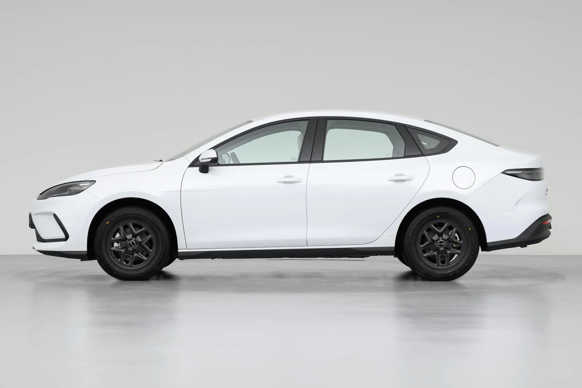  Seal 05 DM-i 128 KM Luxury
