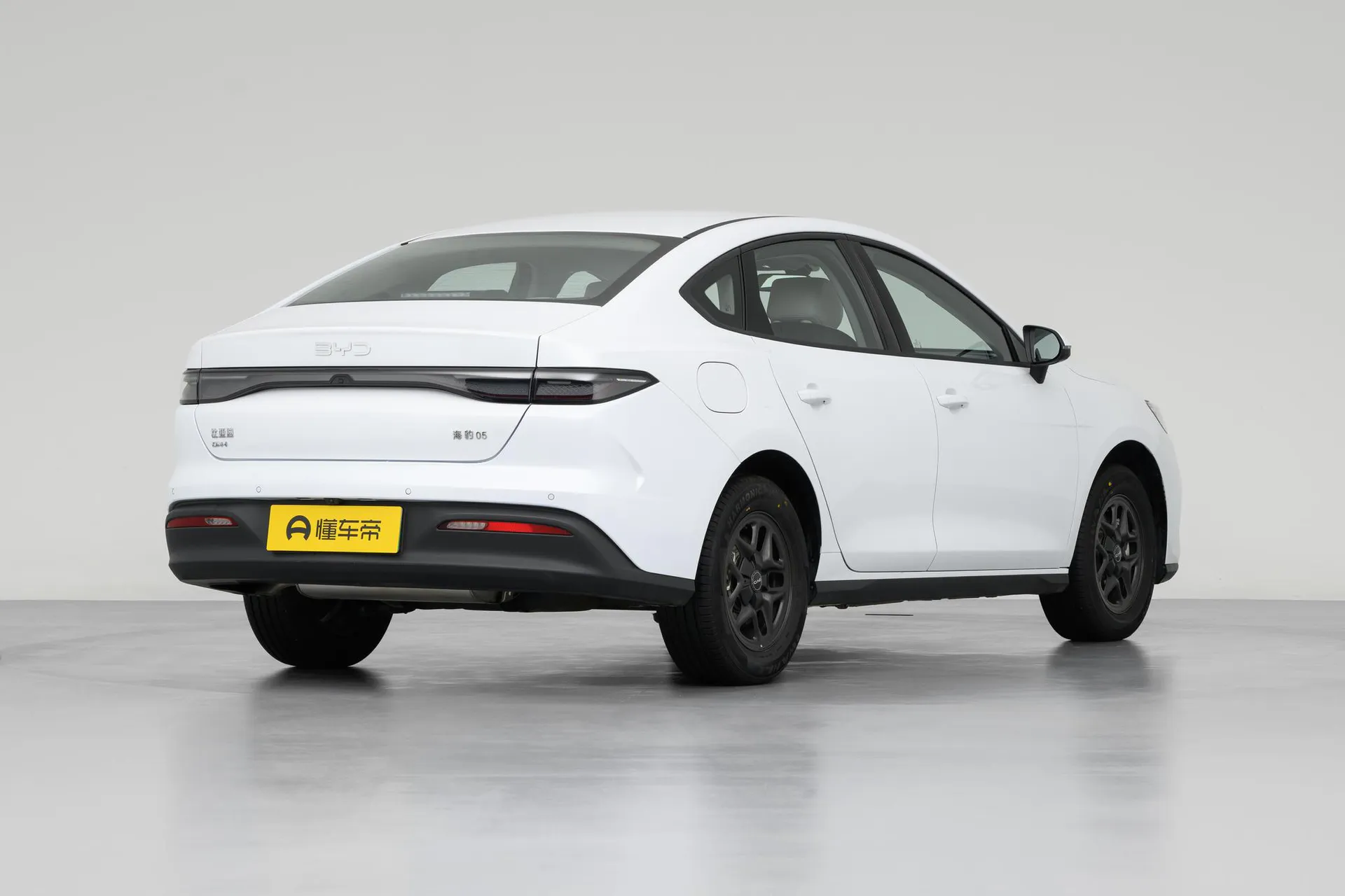  Seal 05 DM-i 128 KM Luxury