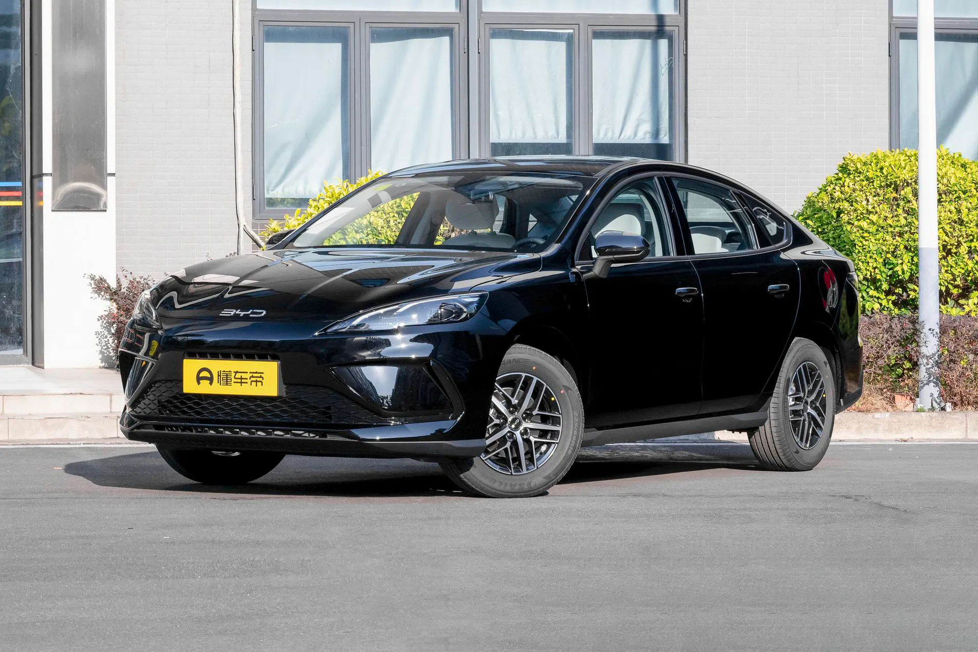  Seal 05 DM-i 210 KM Premium