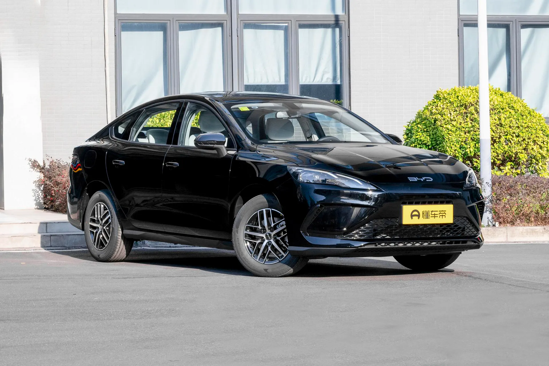  Seal 05 DM-i 210 KM Premium