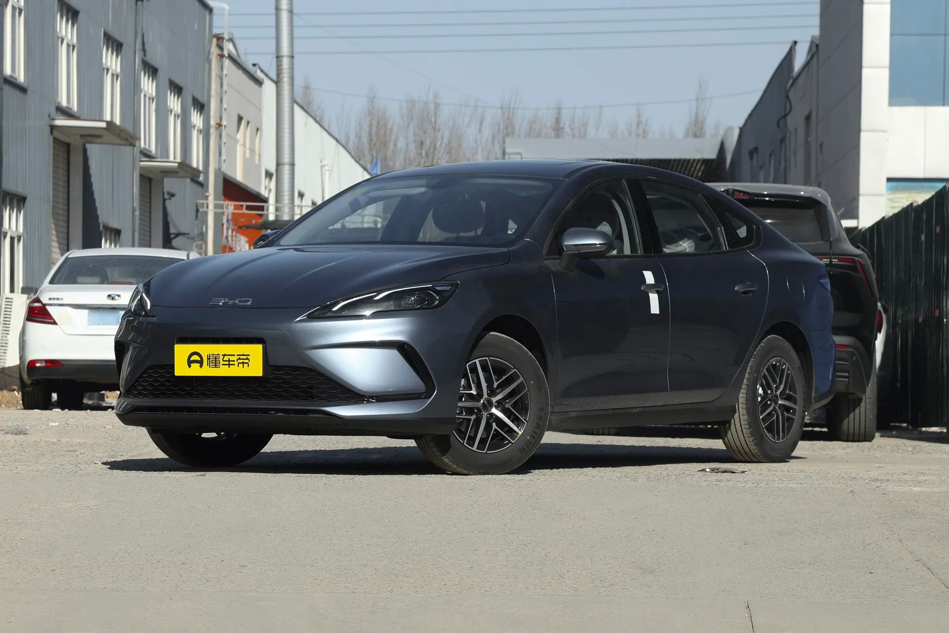  Seal 05 DM-i 210 KM Premium