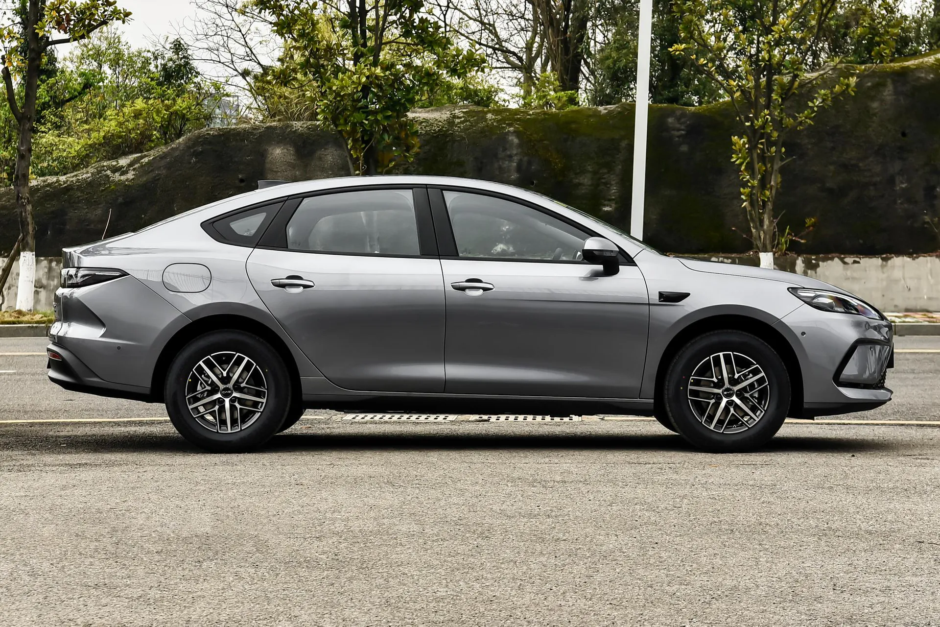  Seal 05 DM-i 210 KM Flagship