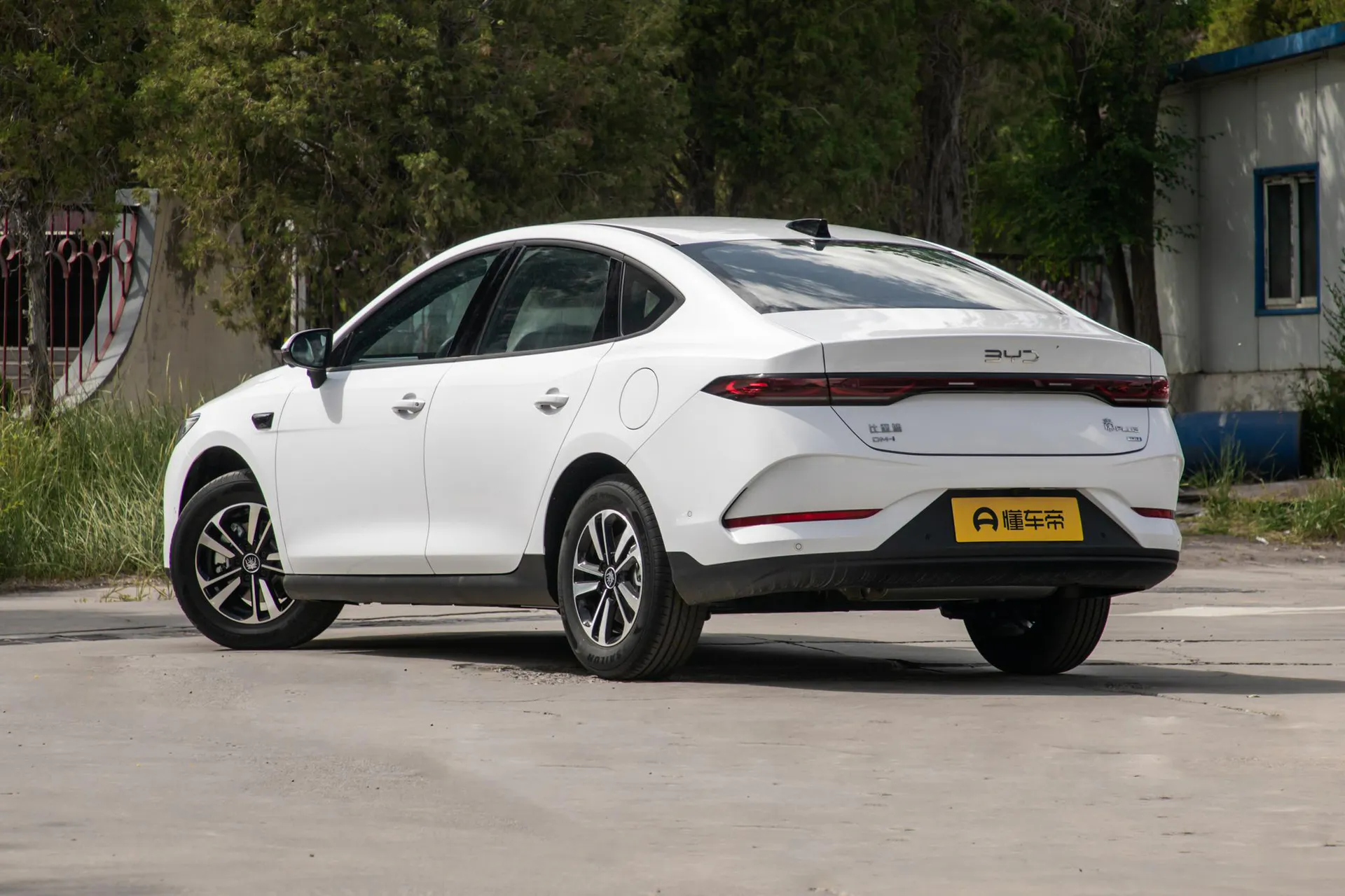  Qin Plus DM-i 210 KM Transcend