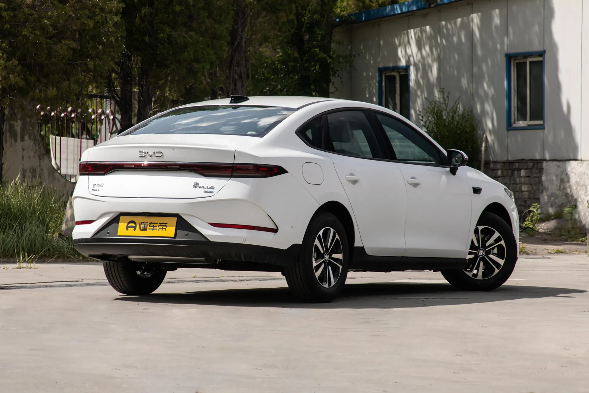  Qin Plus DM-i 210 KM Transcend