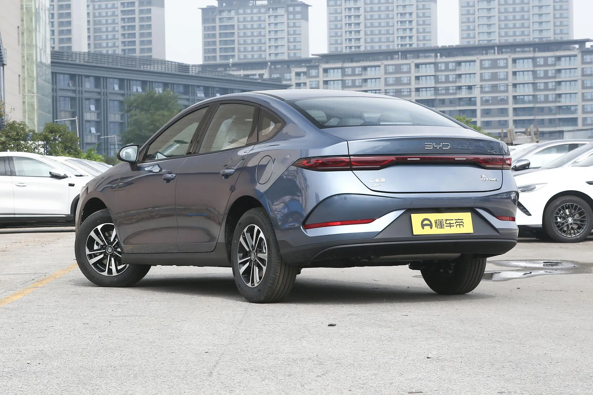  Qin Plus DM Smart Driving DM-i 128 KM Progressive