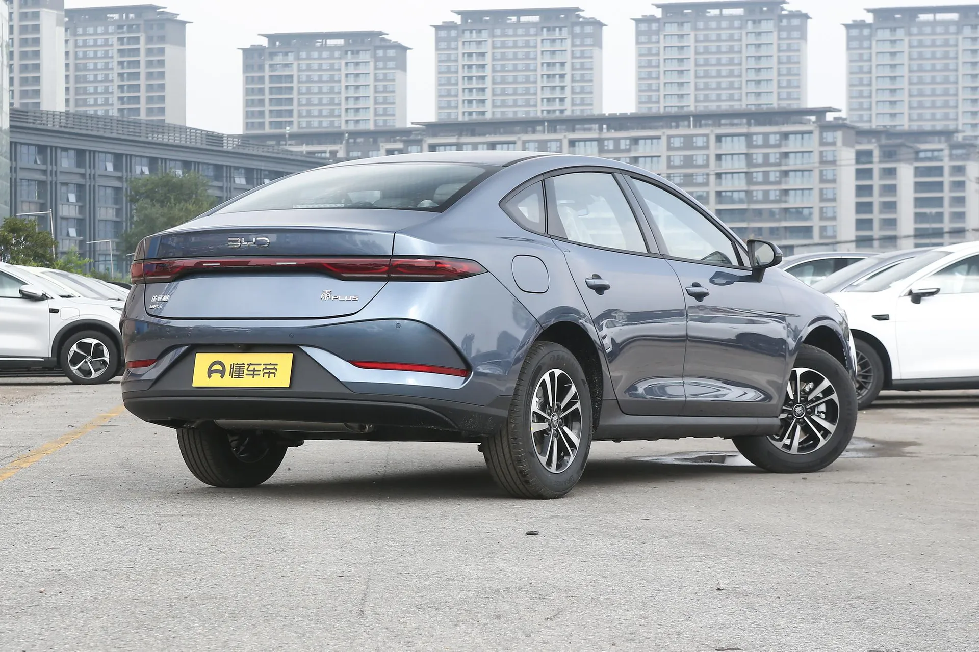  Qin Plus DM Smart Driving DM-i 128 KM Progressive