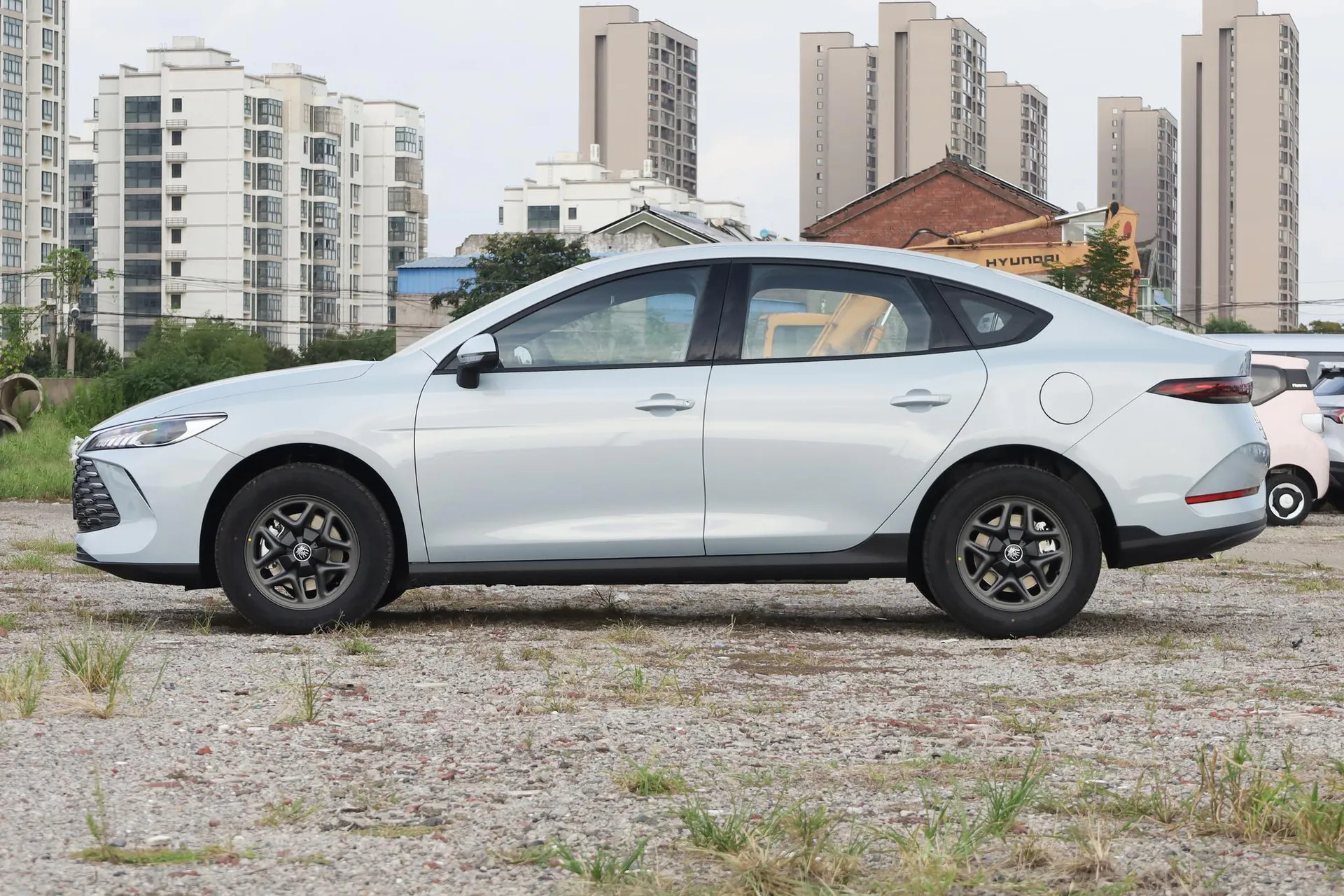  Qin Plus DM Smart Driving DM-i 128 KM Progressive