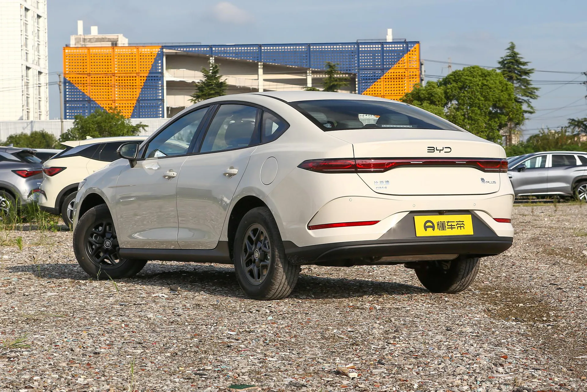  Qin Plus DM Smart Driving DM-i 128 KM Progressive