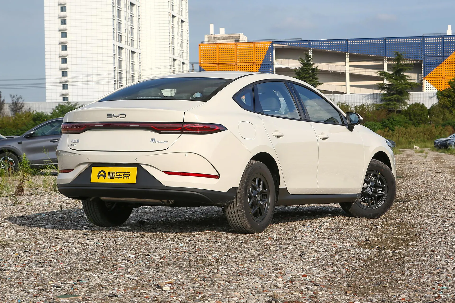  Qin Plus DM Smart Driving DM-i 128 KM Progressive