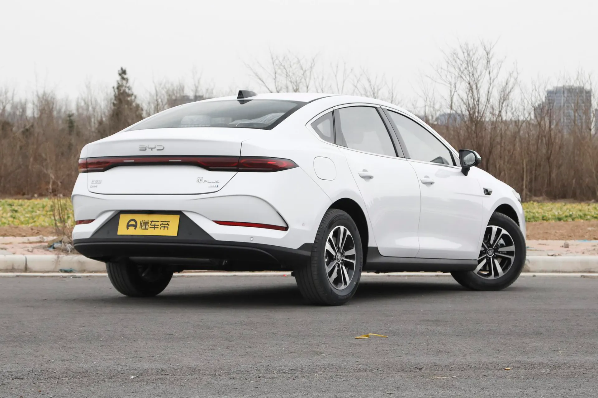  Qin Plus DM Smart Driving DM-i 55 KM Transcend