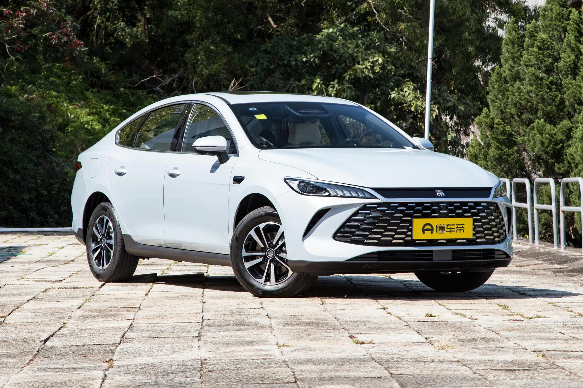  Qin Plus DM Smart Driving DM-i 120 KM Transcend