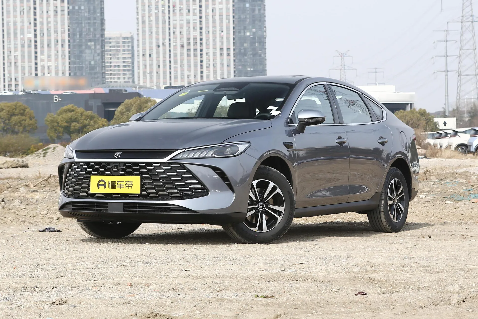  Qin Plus DM Smart Driving DM-i 120 KM Transcend