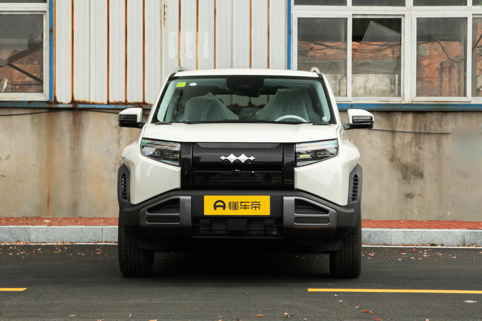  Titanium 3 620 KM RWD Flash Charge