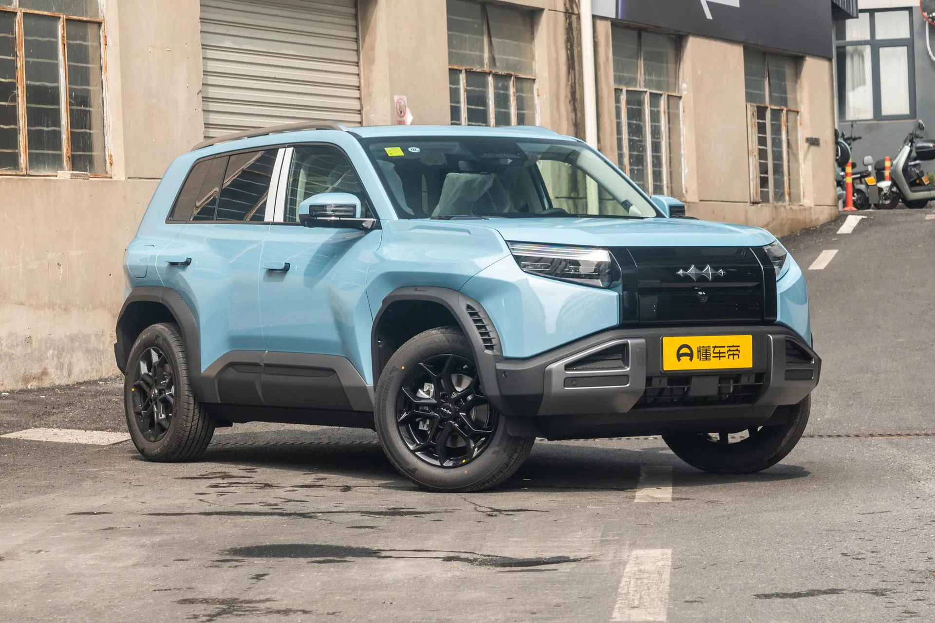  Titanium 3 501 KM RWD Ultra