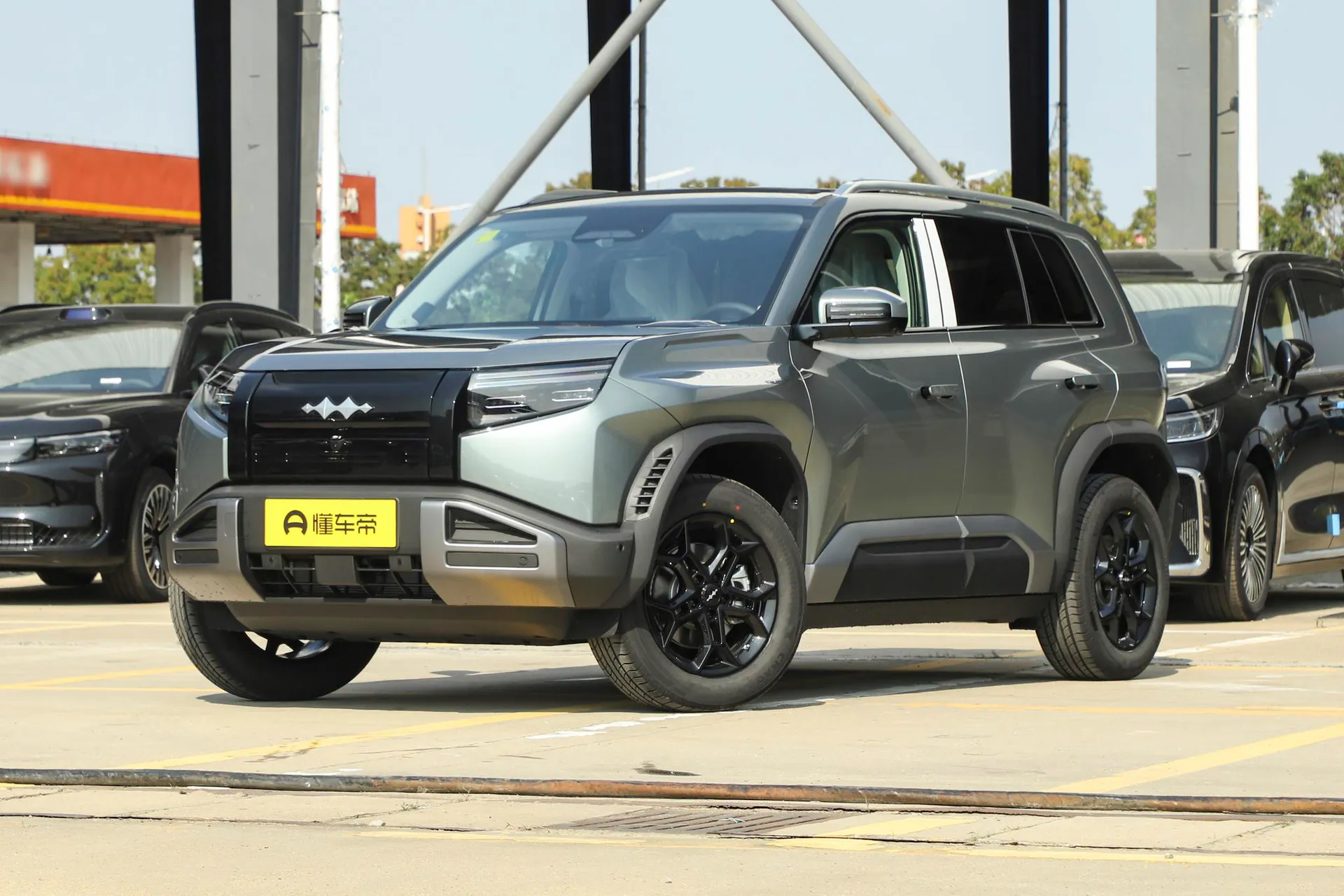  Titanium 3 501 KM RWD Ultra
