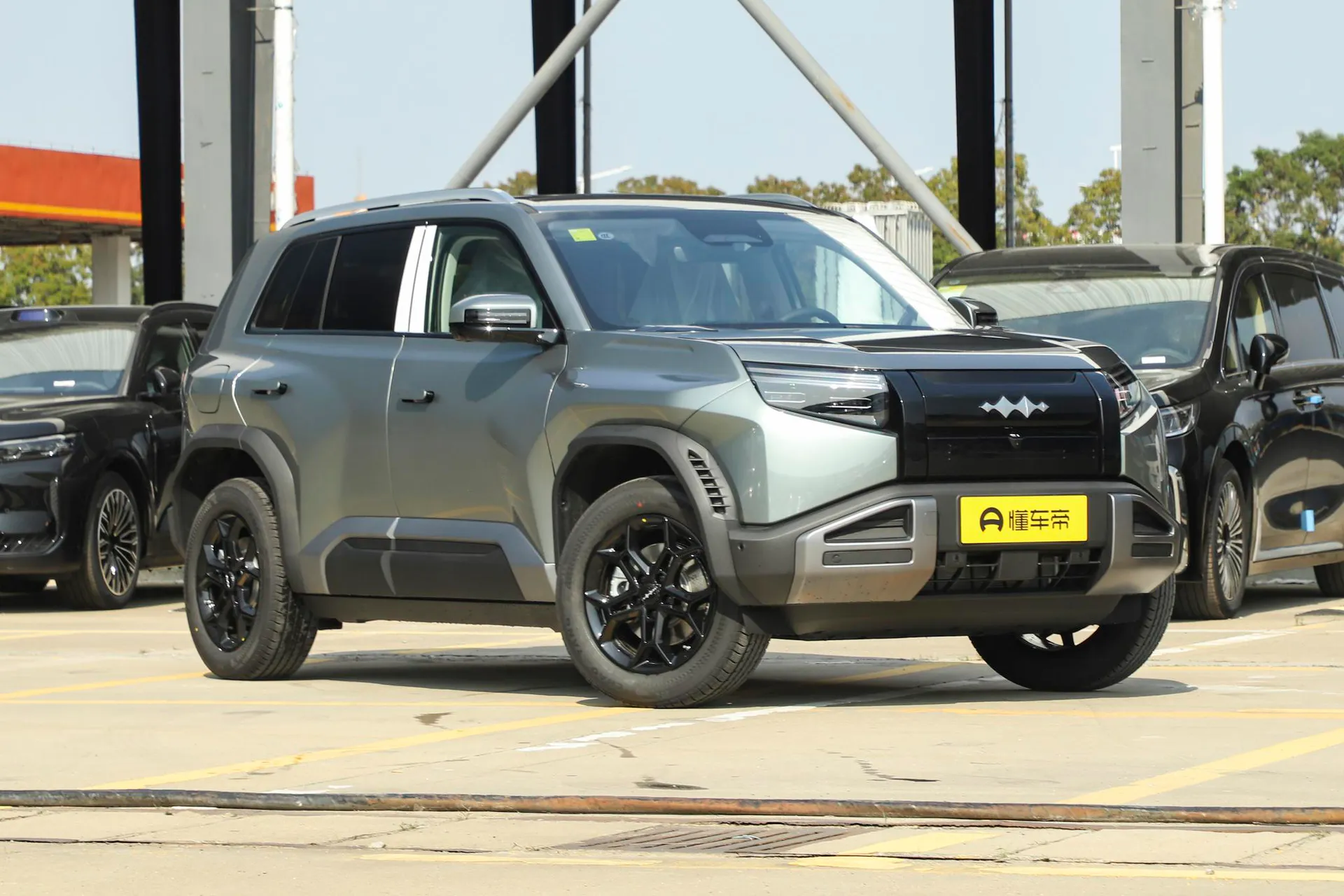  Titanium 3 501 KM RWD Ultra