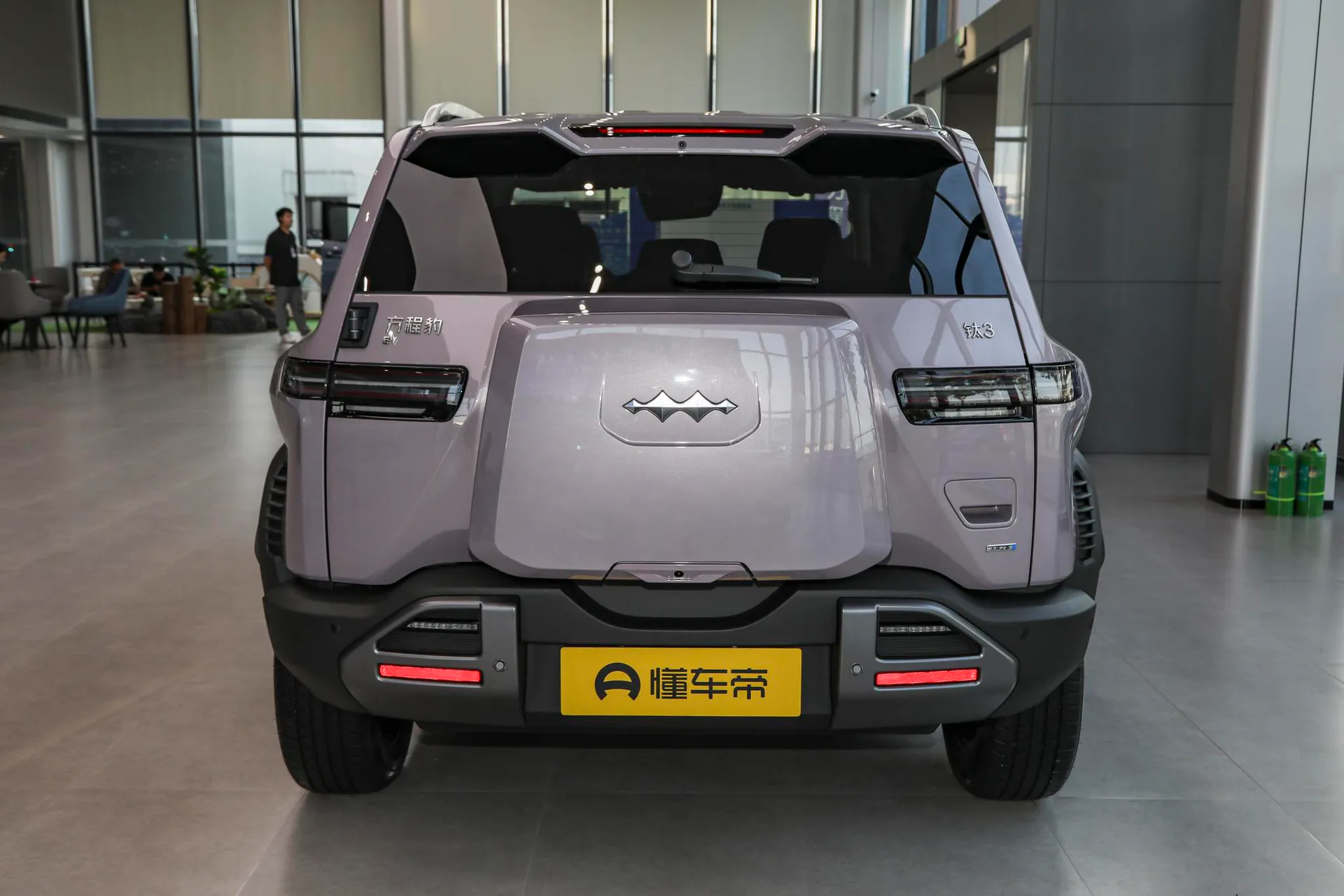  Titanium 3 501 KM RWD Ultra