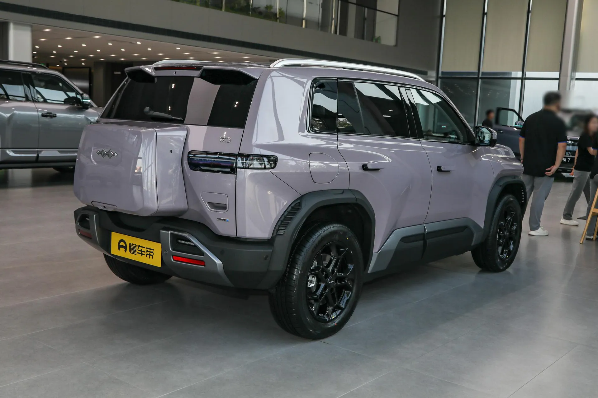  Titanium 3 501 KM RWD Ultra