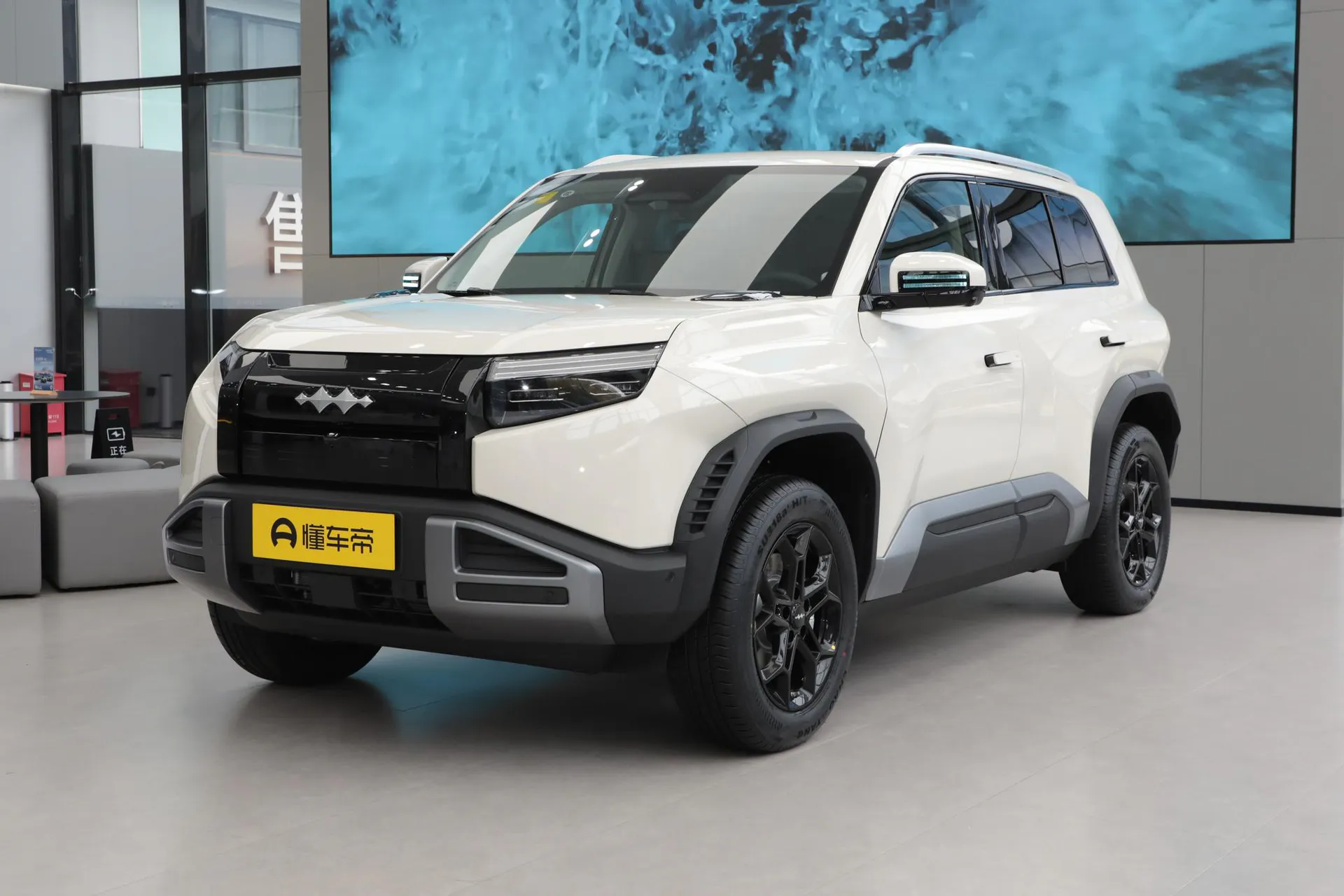  Titanium 3 501 KM RWD Ultra