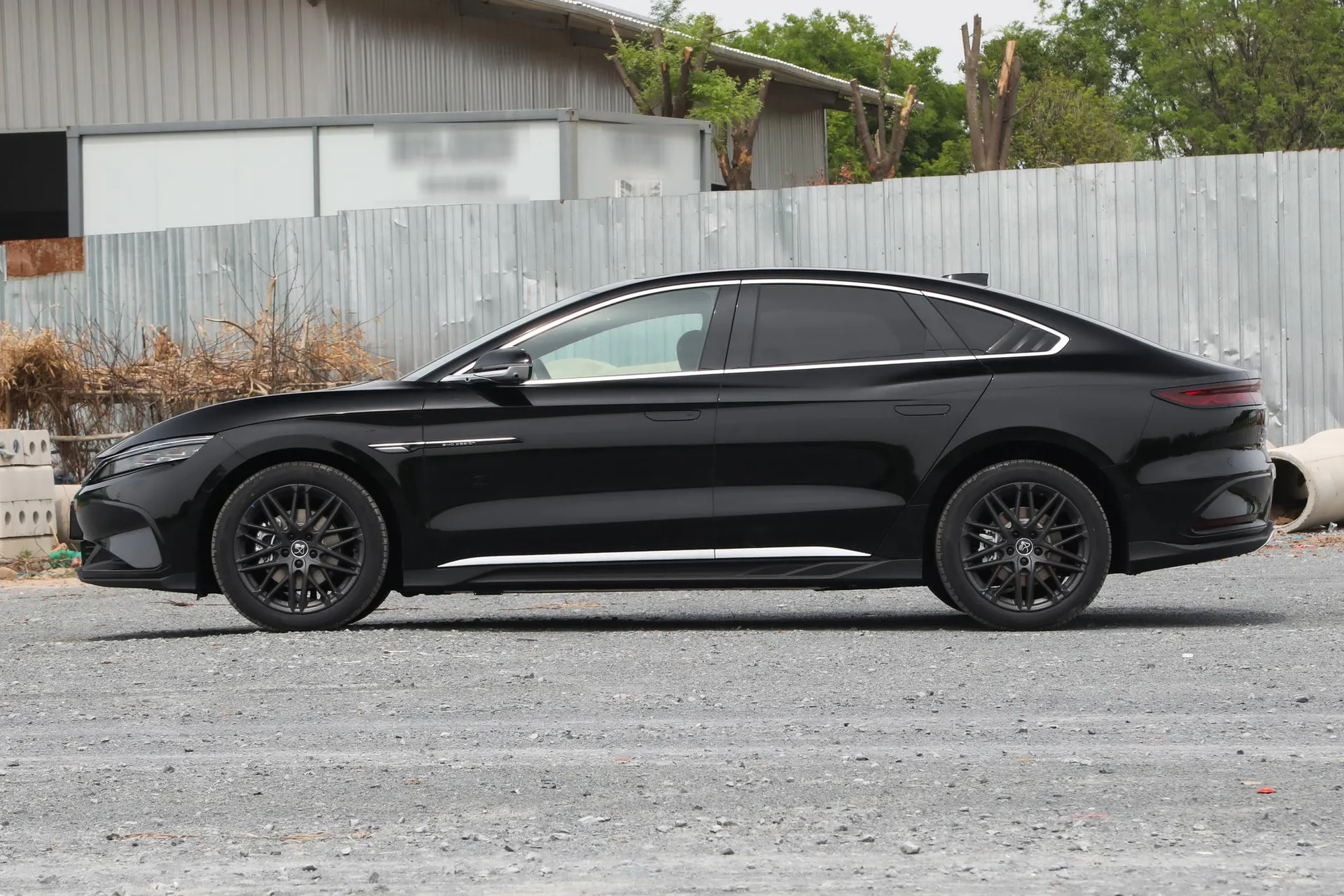  Han EV 705 KM Flash Charge Premium