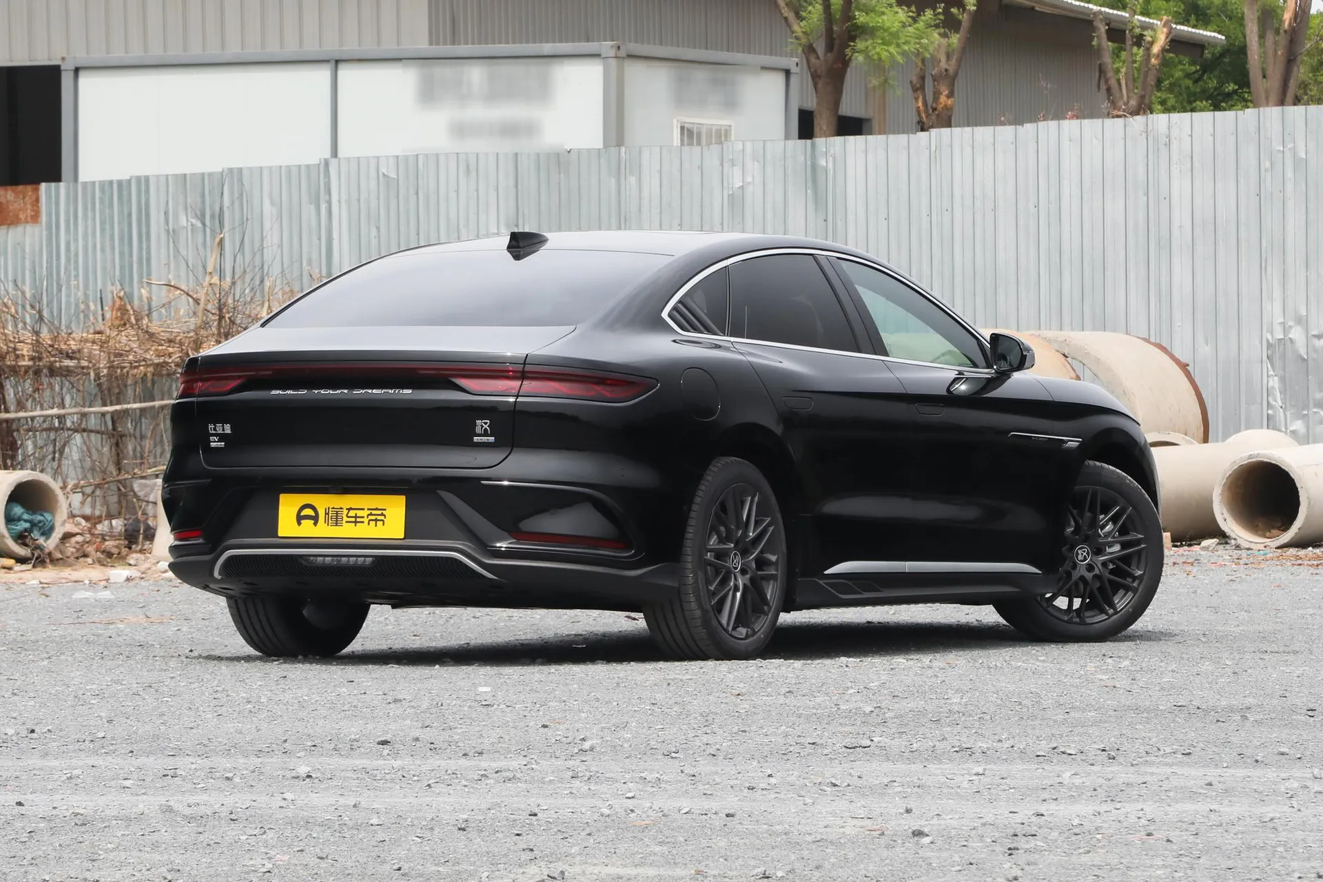  Han EV 705 KM Flash Charge Premium