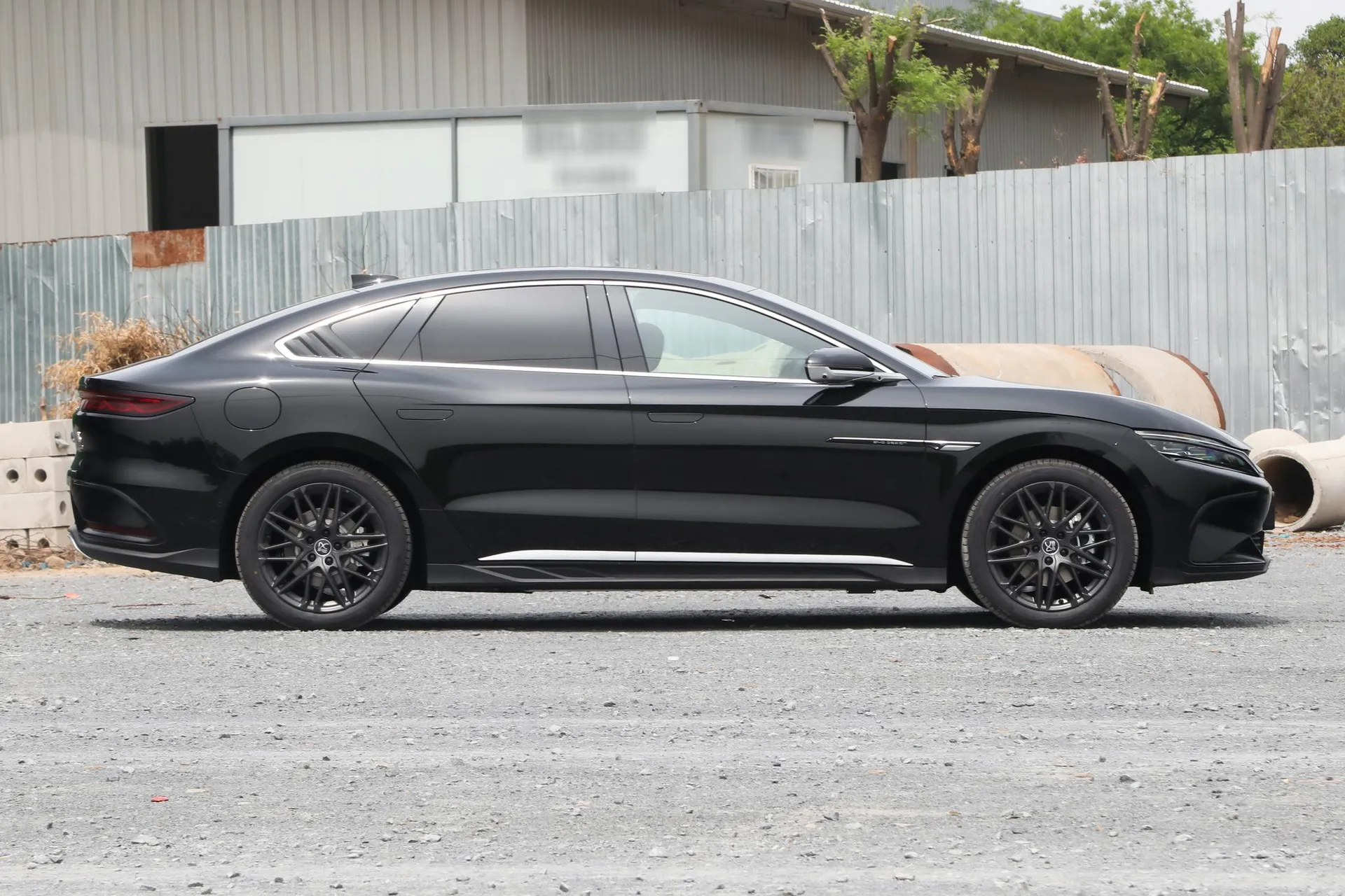  Han EV 705 KM Flash Charge Premium