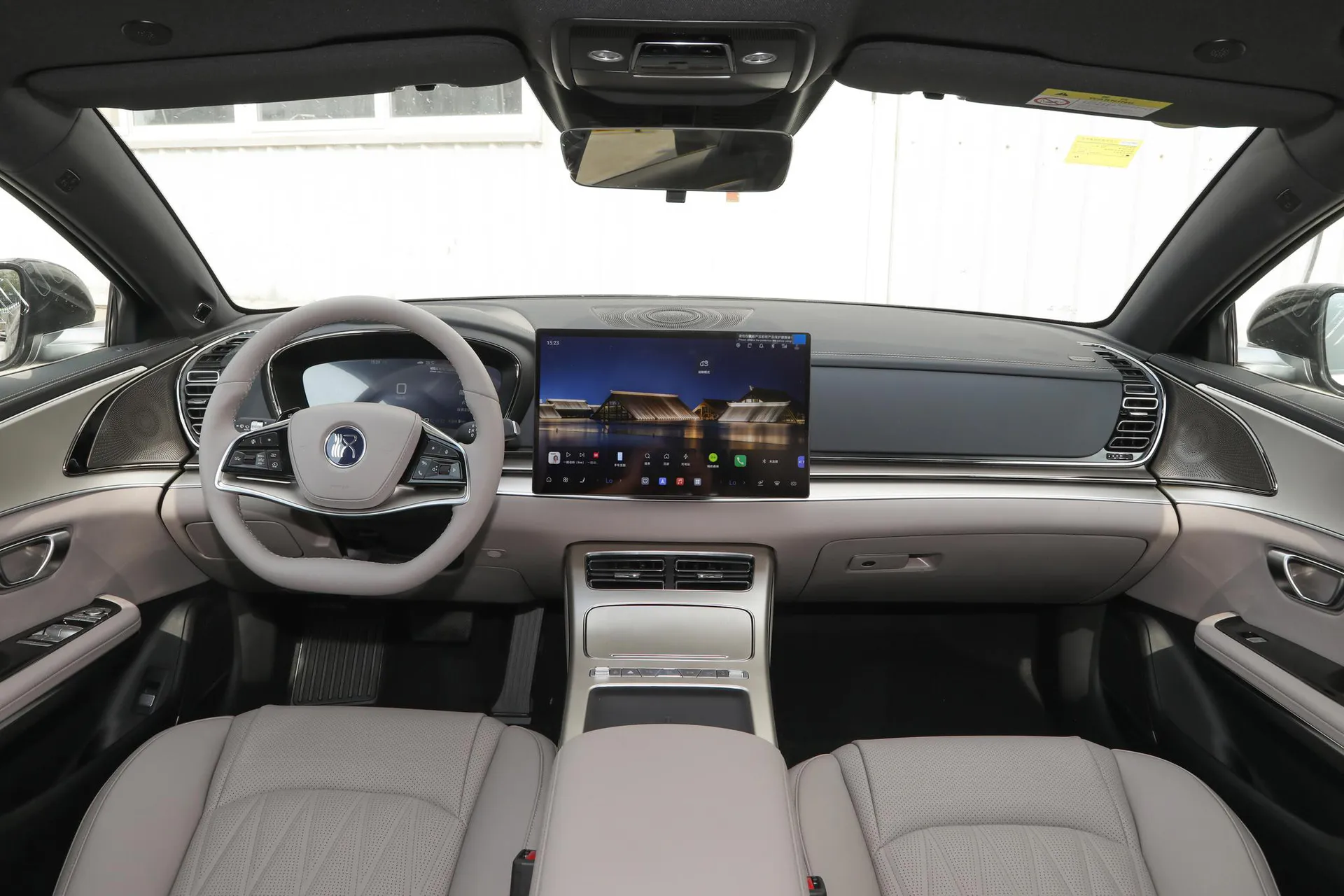  Han EV 705 KM Flash Charge Premium