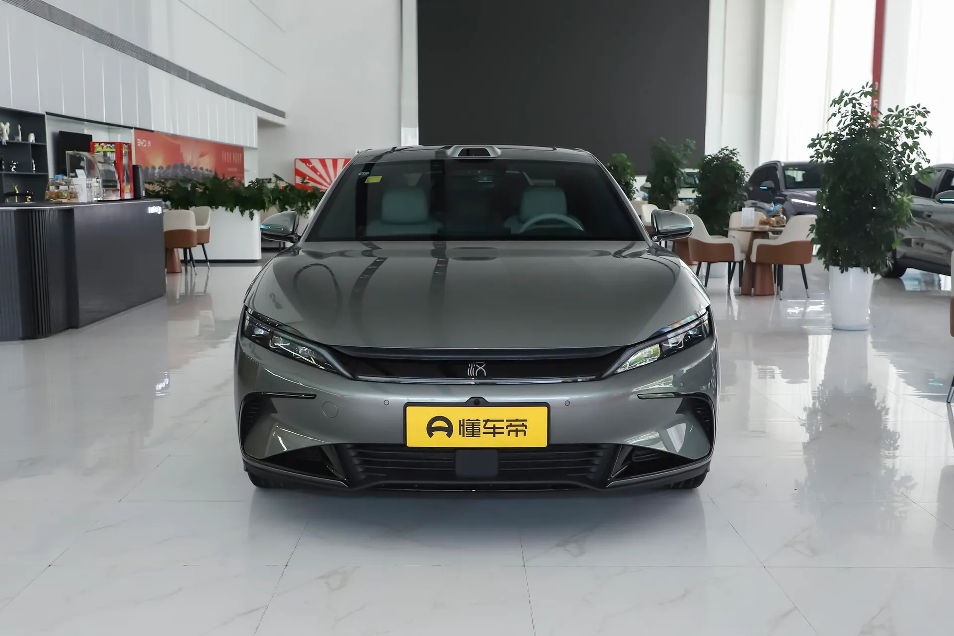 Han EV 705 KM Flash Charge Honor