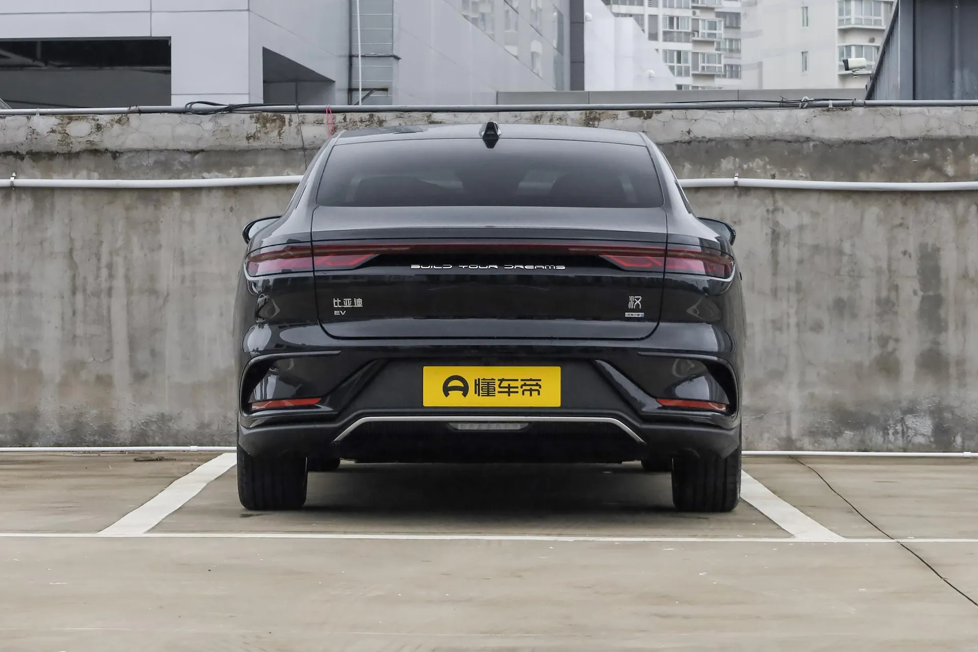  Han EV Long Range Smart Driving 635 KM Flagship