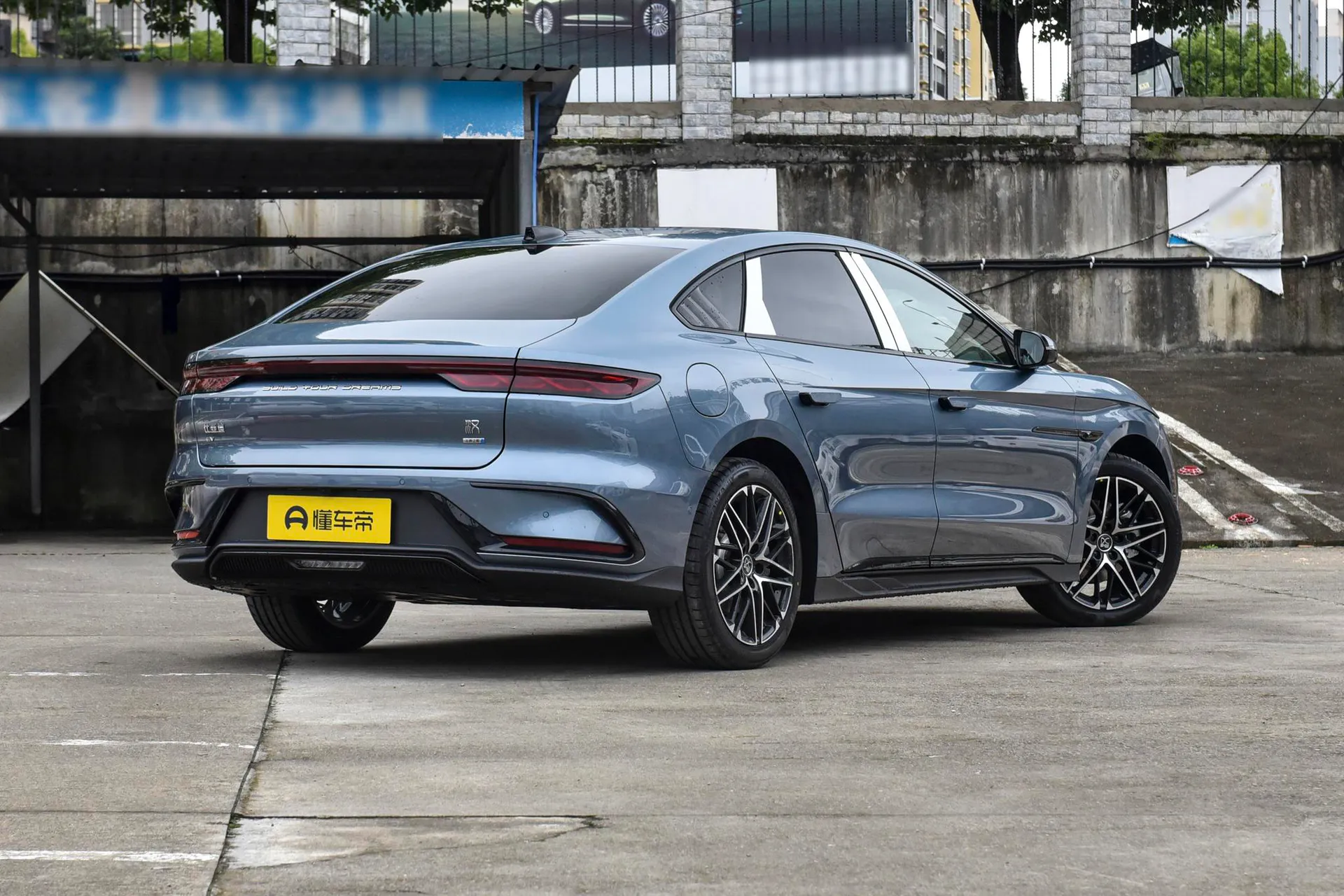  Han EV Long Range Smart Driving 635 KM Flagship