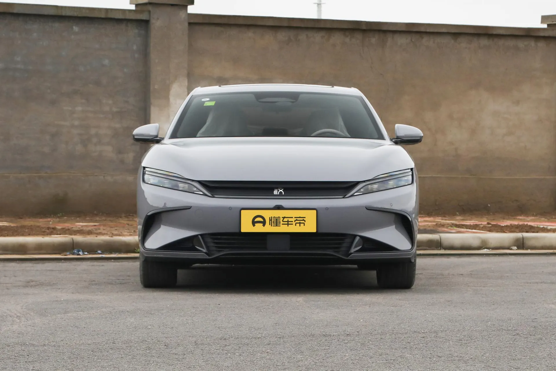  Han EV Long Range Smart Driving 635 KM Flagship