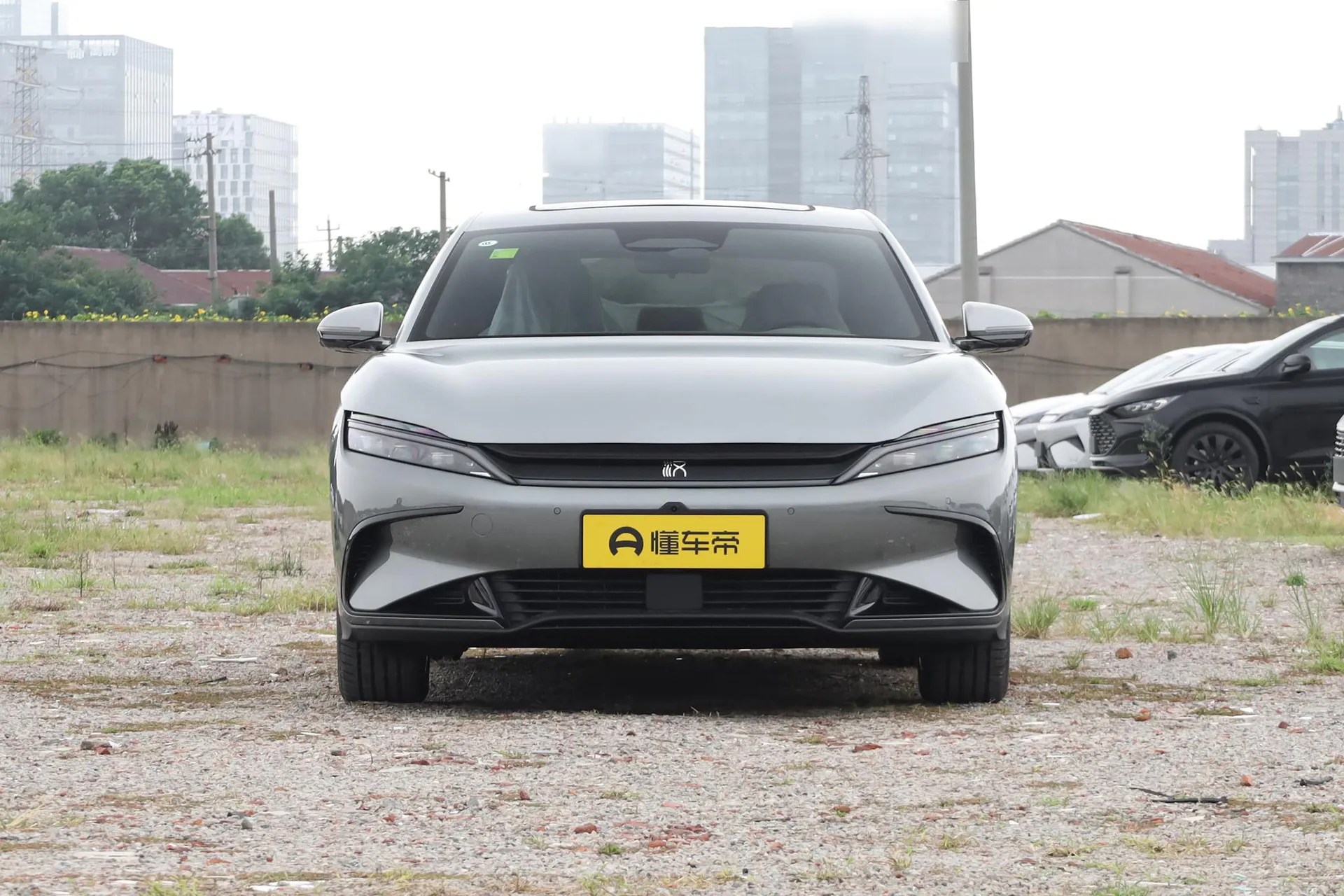  Han EV Long Range Smart Driving 635 KM Flagship