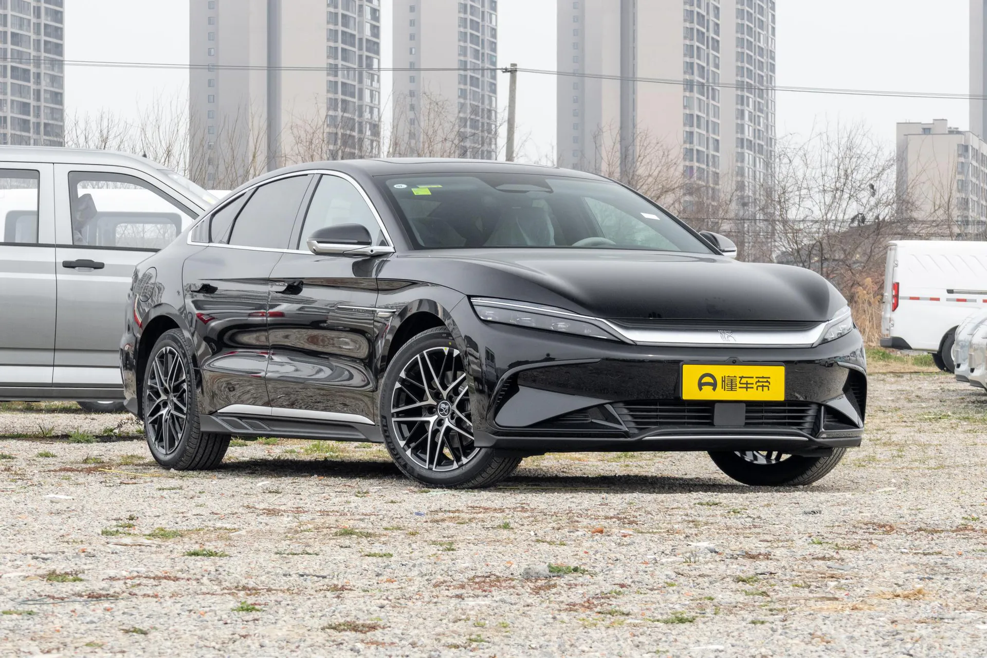  Han EV Smart Driving 701 KM Honor