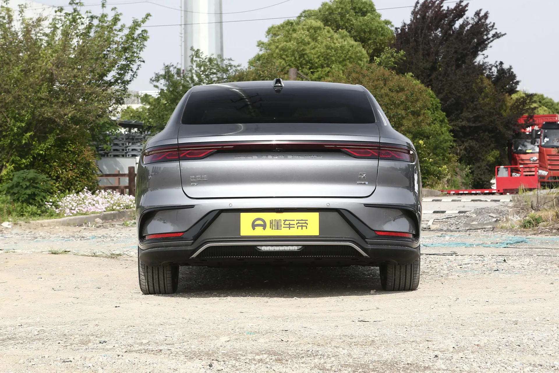  Han EV Smart Driving 701 KM Honor