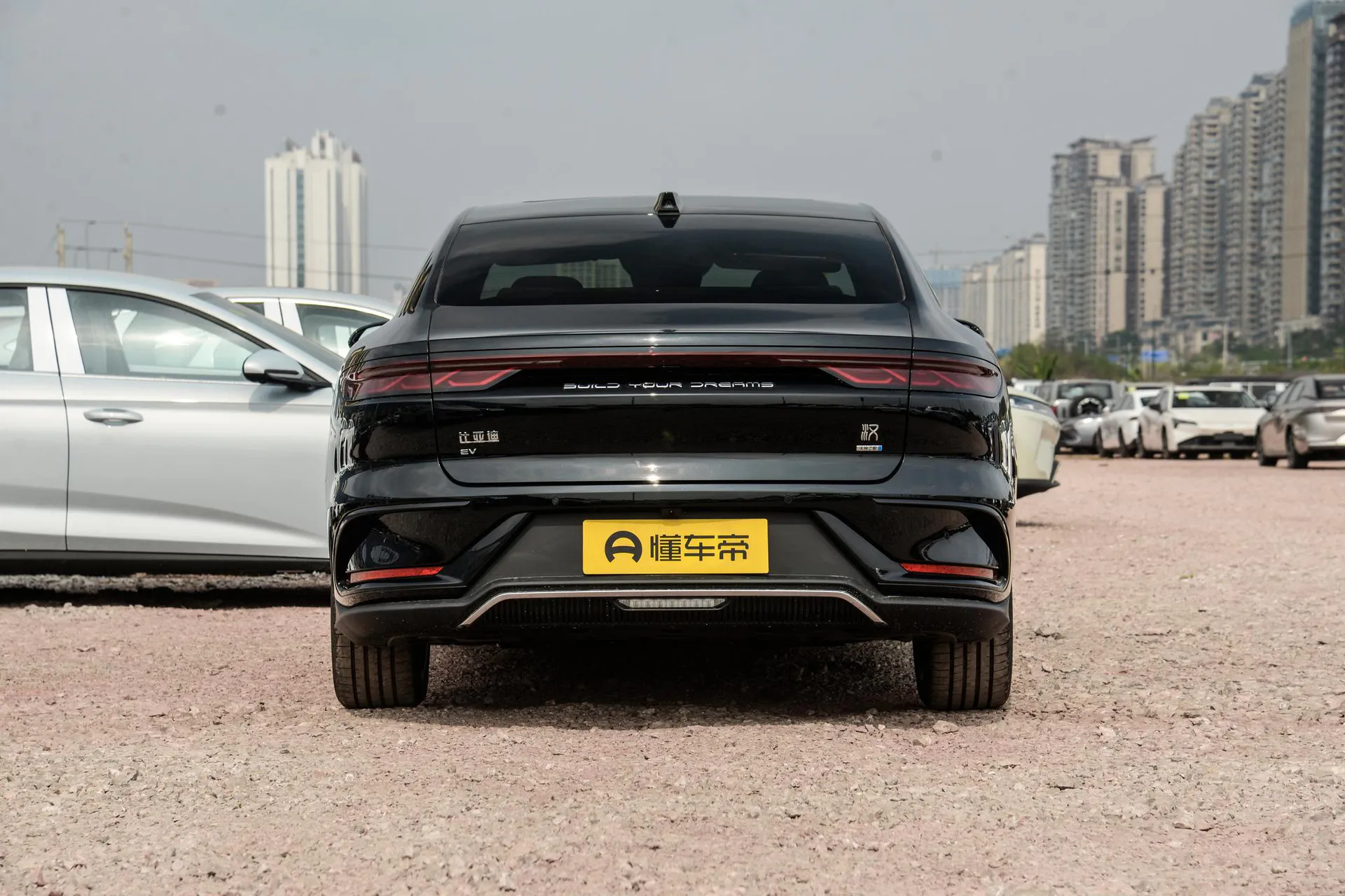  Han EV Smart Driving 605 KM Pilot