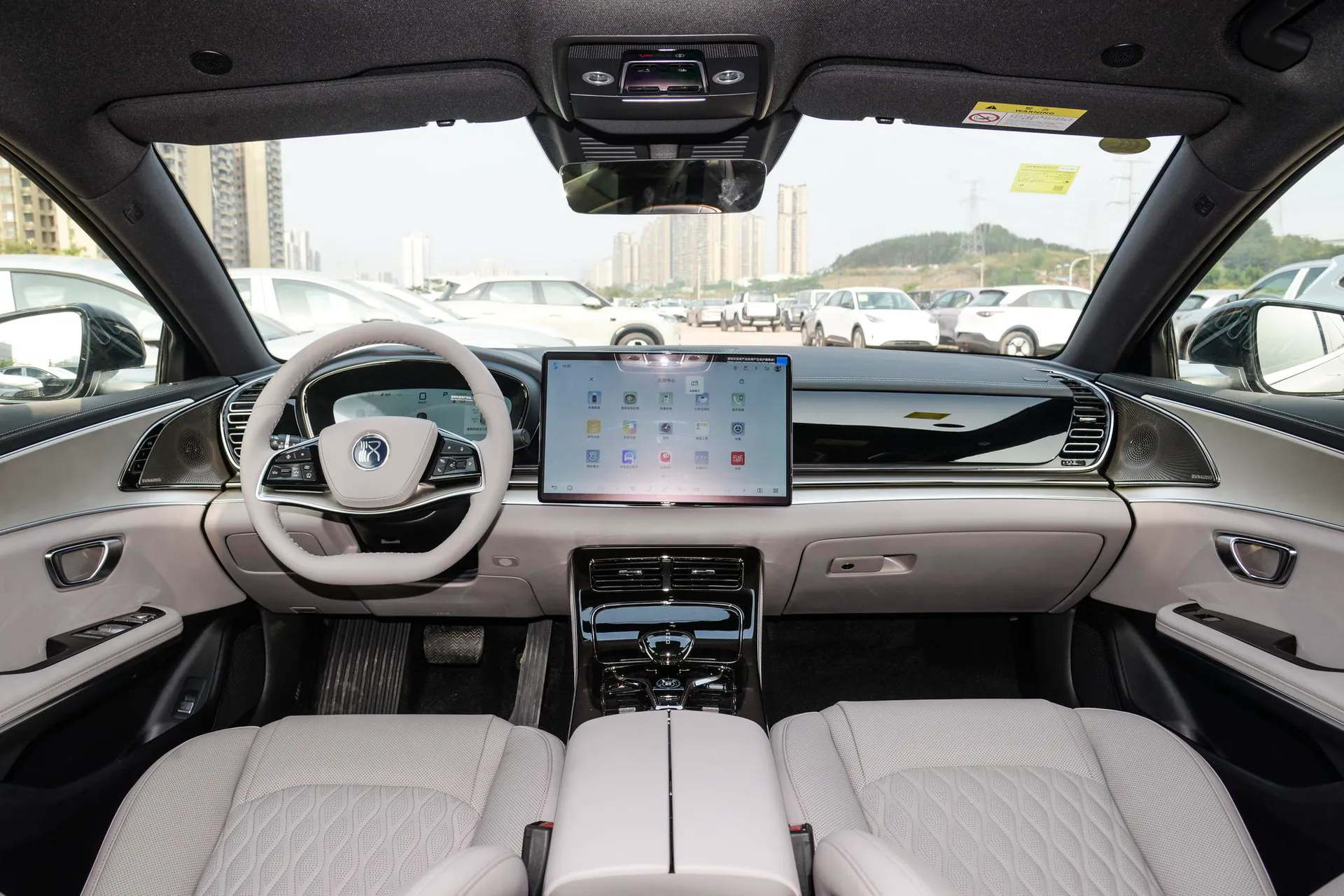  Han EV Smart Driving 605 KM Pilot