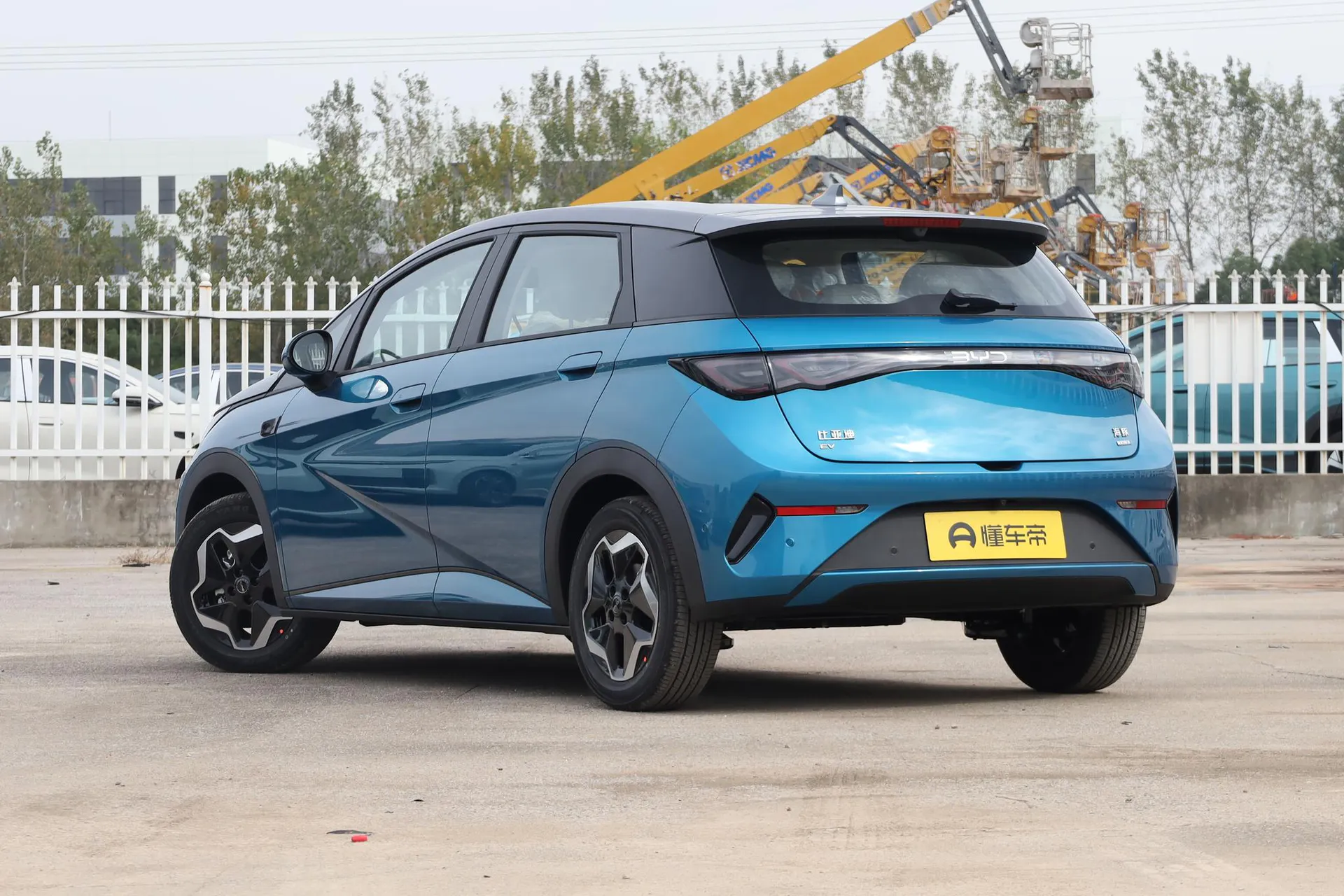  Dolphin Smart Driving 420 KM Freedom