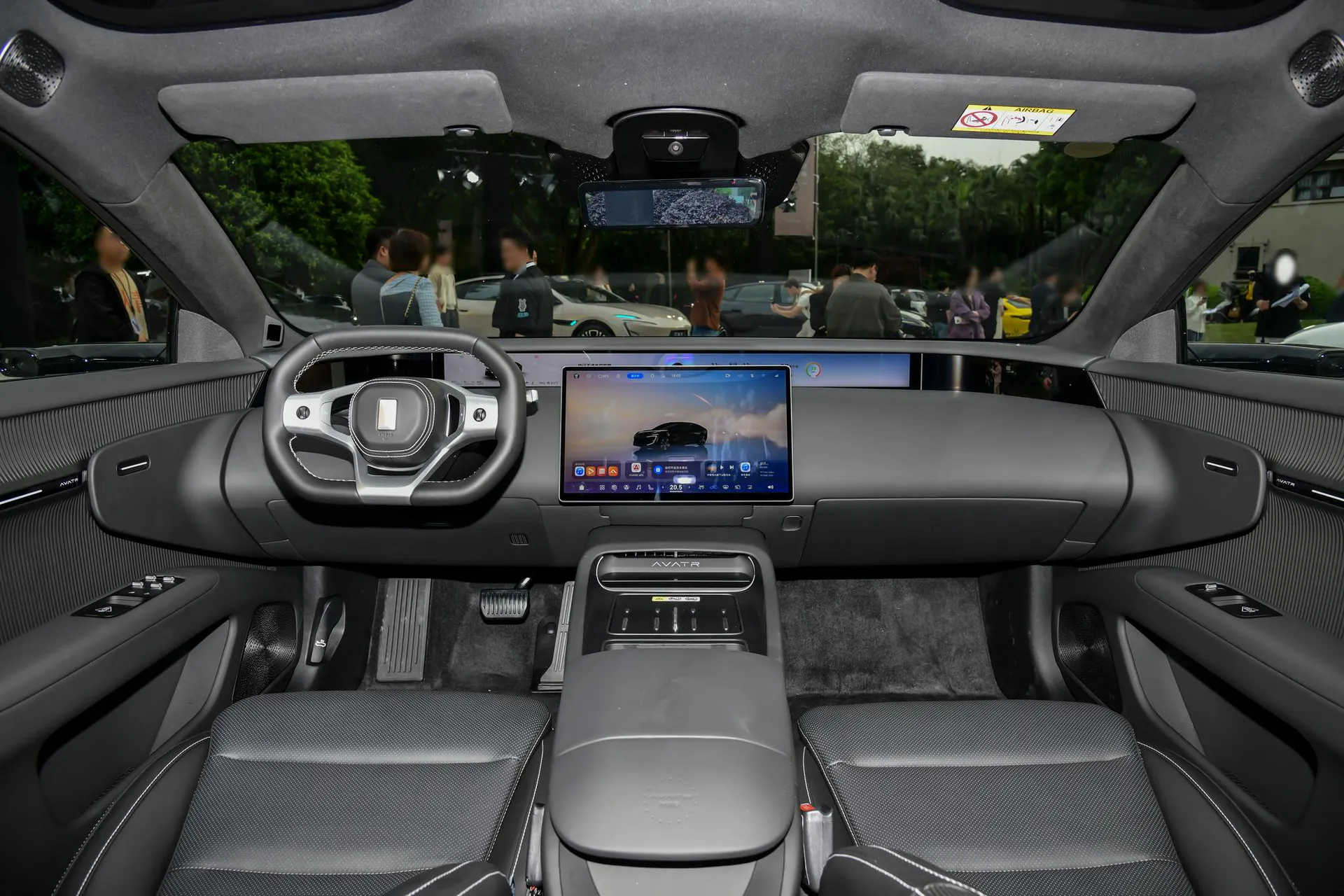  12 Max Dual-Motor RWD Pure EV