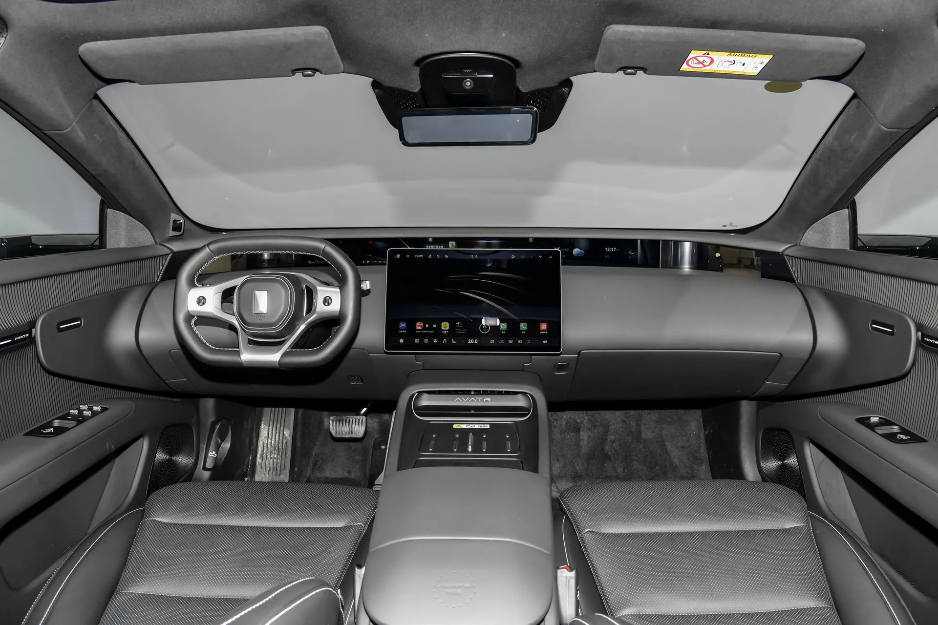  12 Ultra Dual-Motor RWD Pure EV