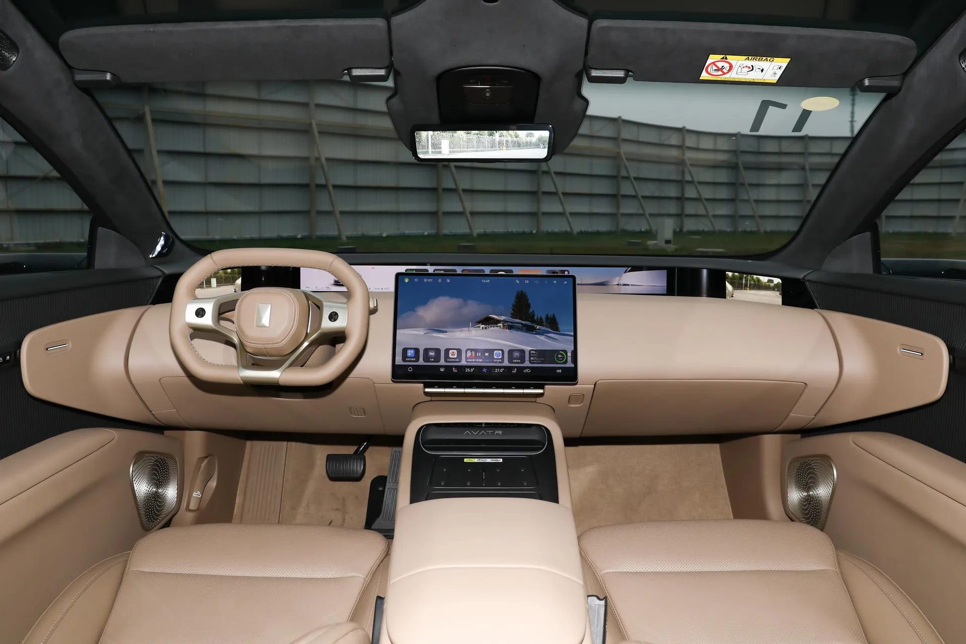  12 Master AWD Pure EV