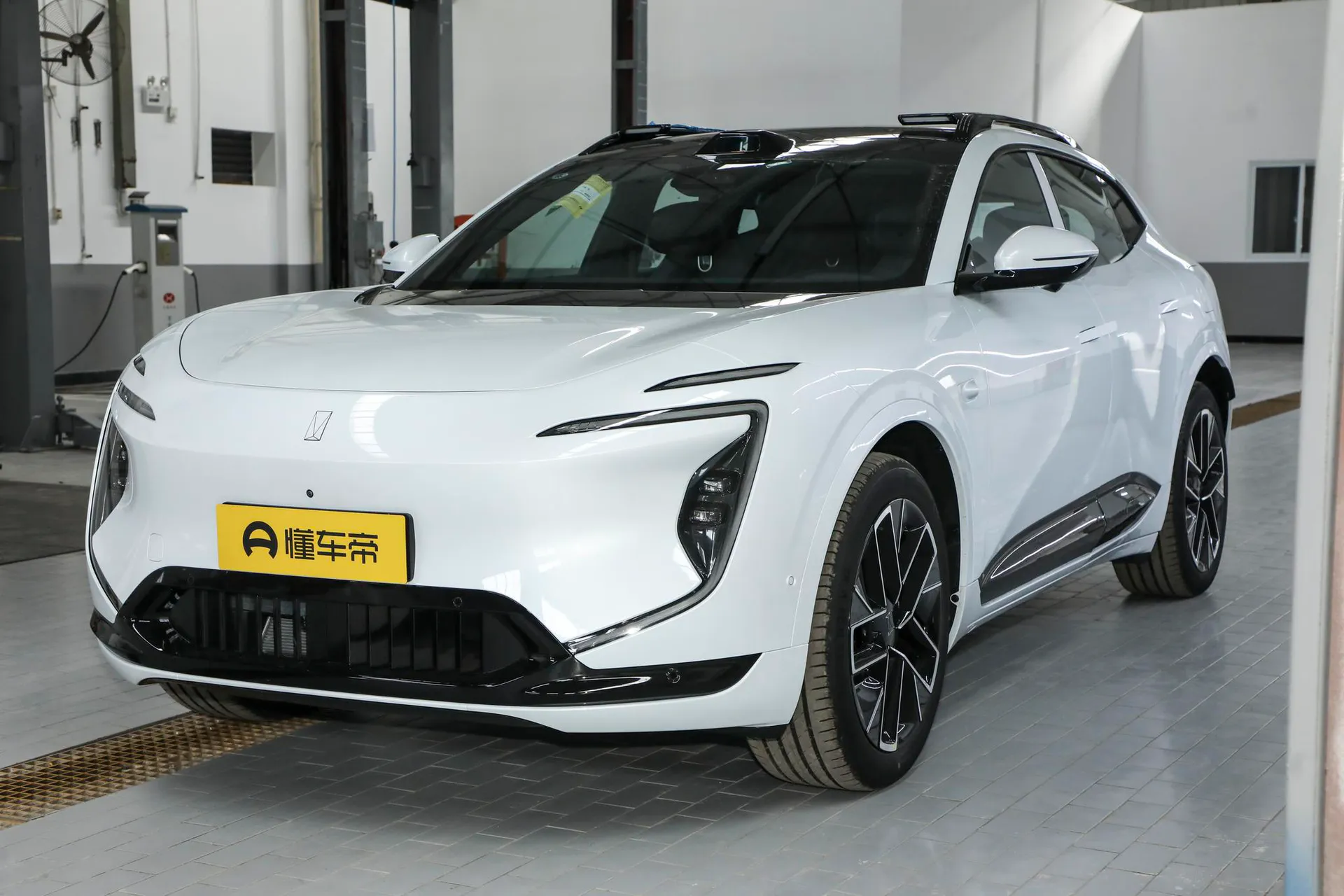  07 Max RWD Pure EV Explorer